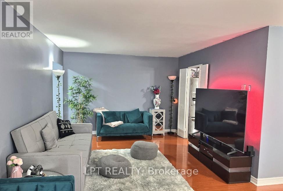 1202 - 1 Massey Square, Toronto, Ontario  M4C 5L4 - Photo 6 - E12693662