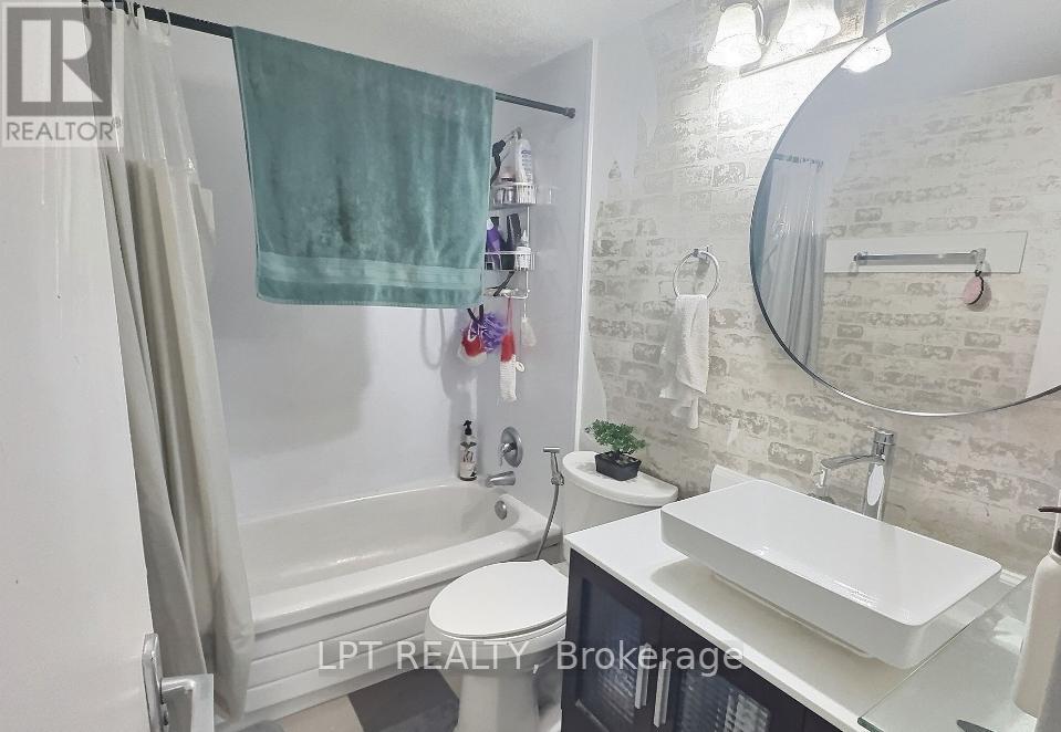 1202 - 1 Massey Square, Toronto, Ontario  M4C 5L4 - Photo 7 - E12693662