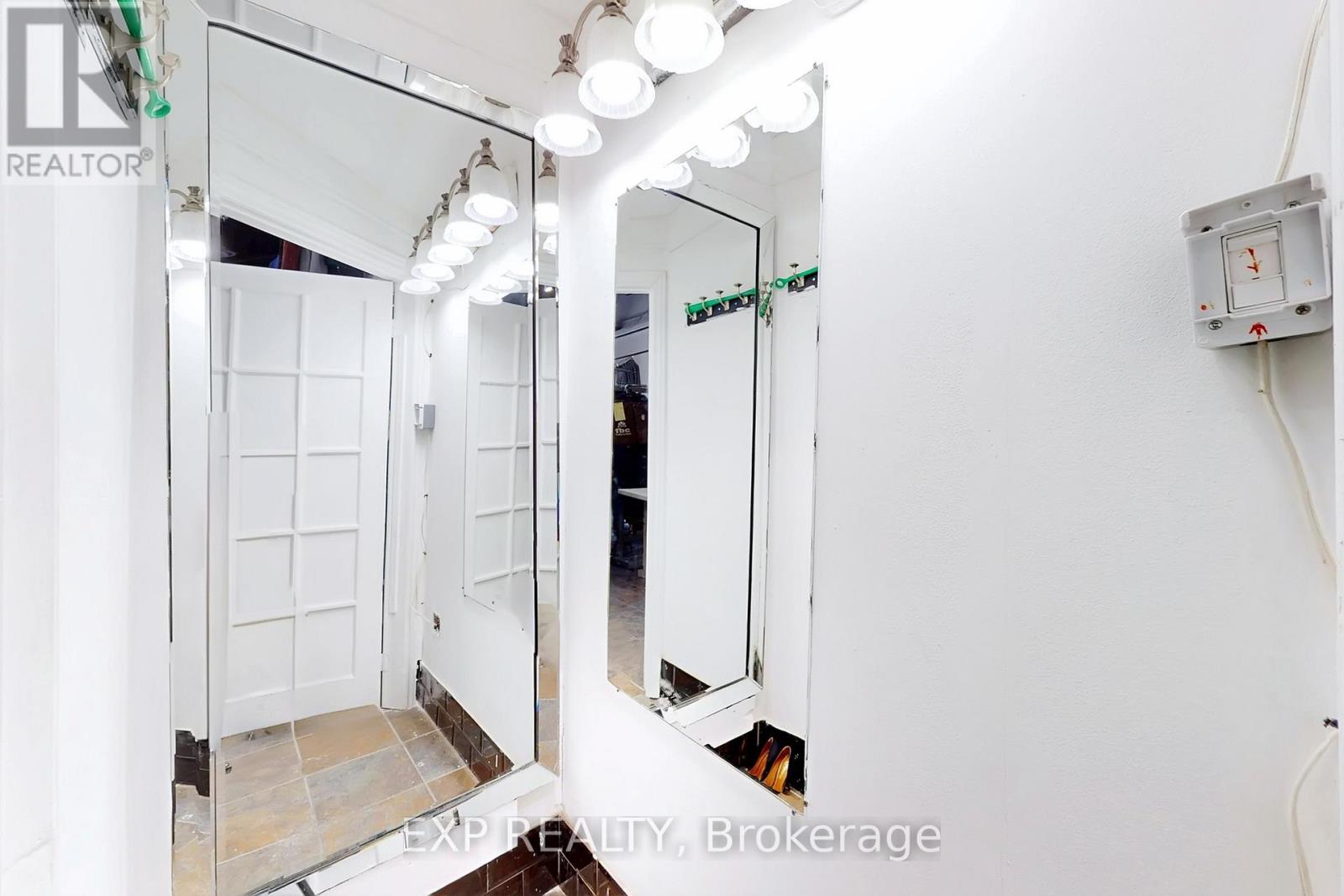 12 - 9222 Keele Street, Vaughan, Ontario  L4K 5A3 - Photo 17 - N12693660