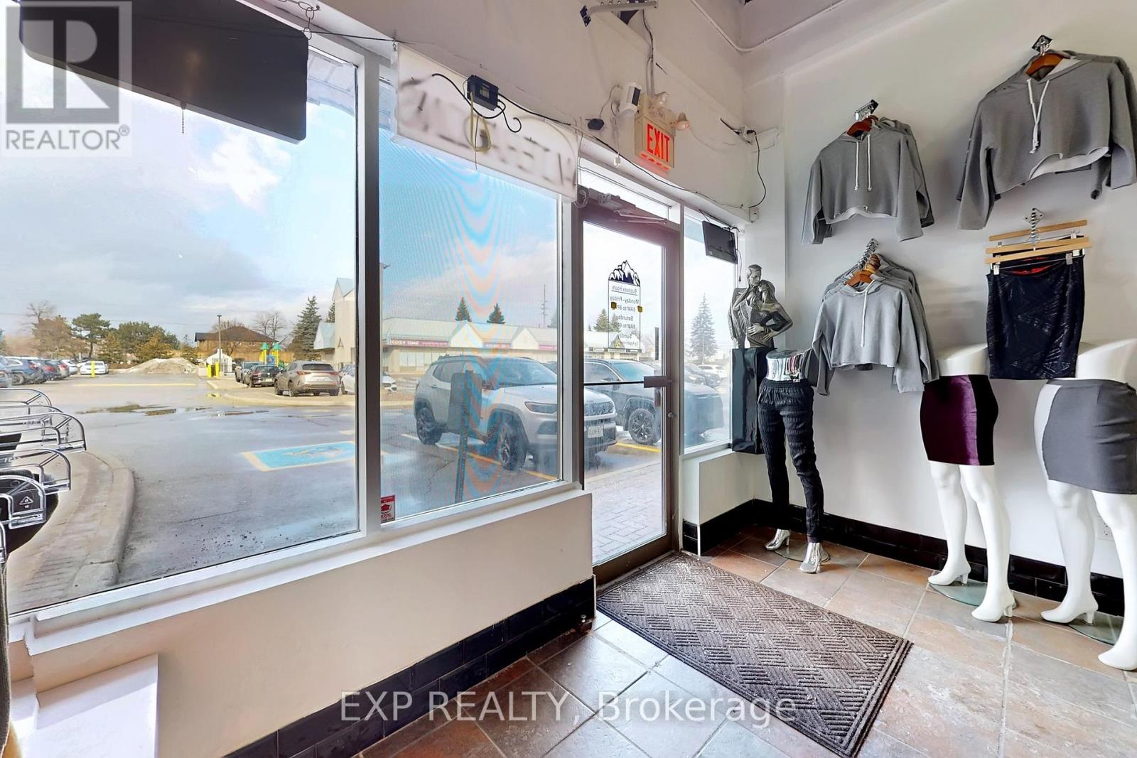 12 - 9222 Keele Street, Vaughan, Ontario  L4K 5A3 - Photo 4 - N12693660