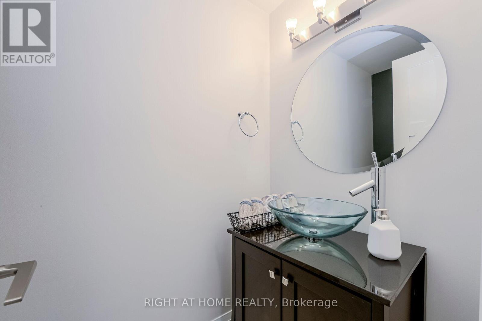 Ph16 - 20 Glebe Road W, Toronto, Ontario  M5P 1C9 - Photo 25 - C12693646