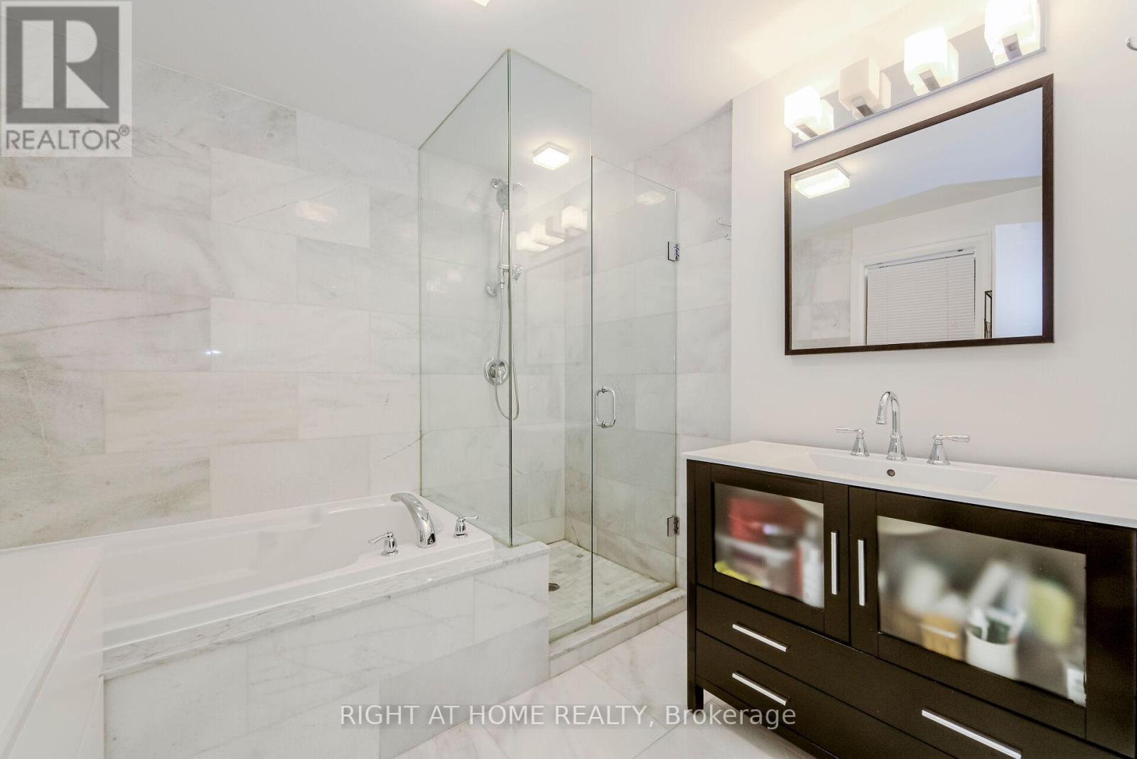 Ph16 - 20 Glebe Road W, Toronto, Ontario  M5P 1C9 - Photo 31 - C12693646