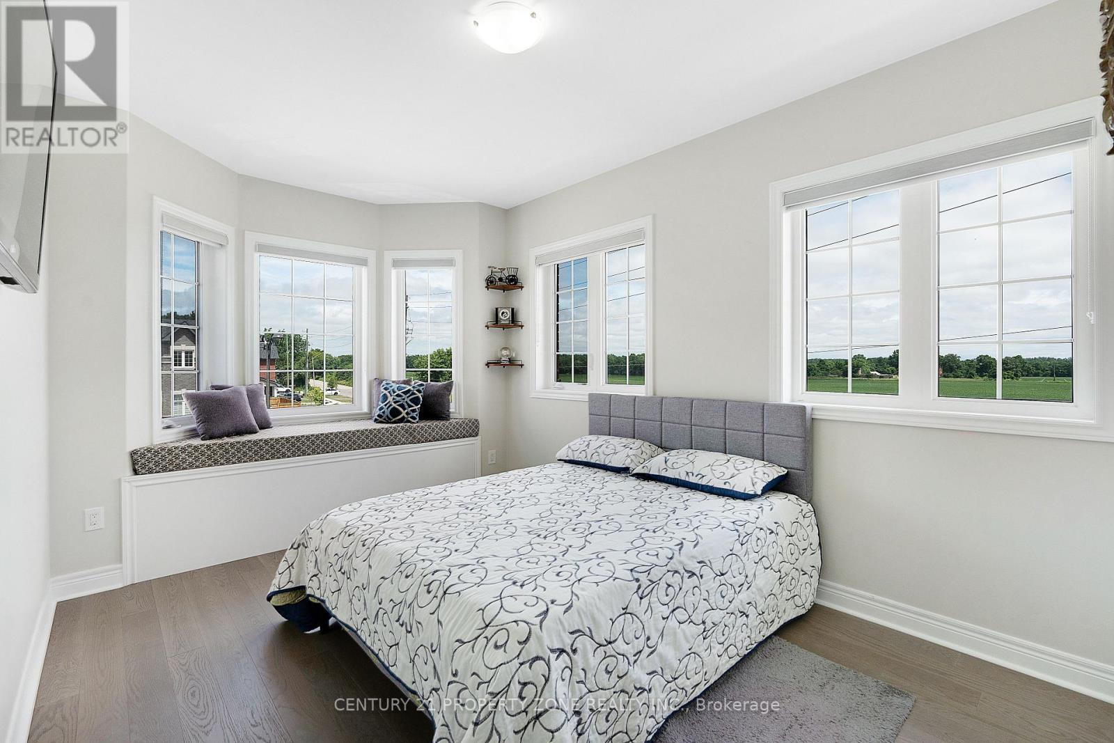 10096 Tenth Line, Halton Hills (Georgetown), Ontario  L7G 4S7 - Photo 26 - W12693656