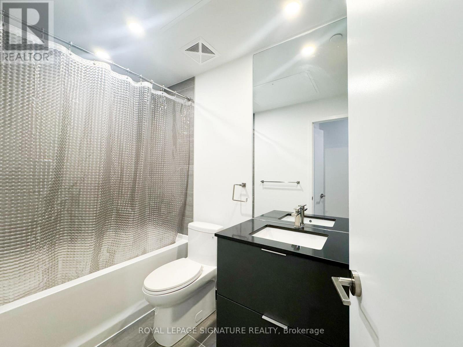 620 - 1 Fairview Road E, Mississauga (Mississauga Valleys), Ontario  L5A 4C6 - Photo 11 - W12693658