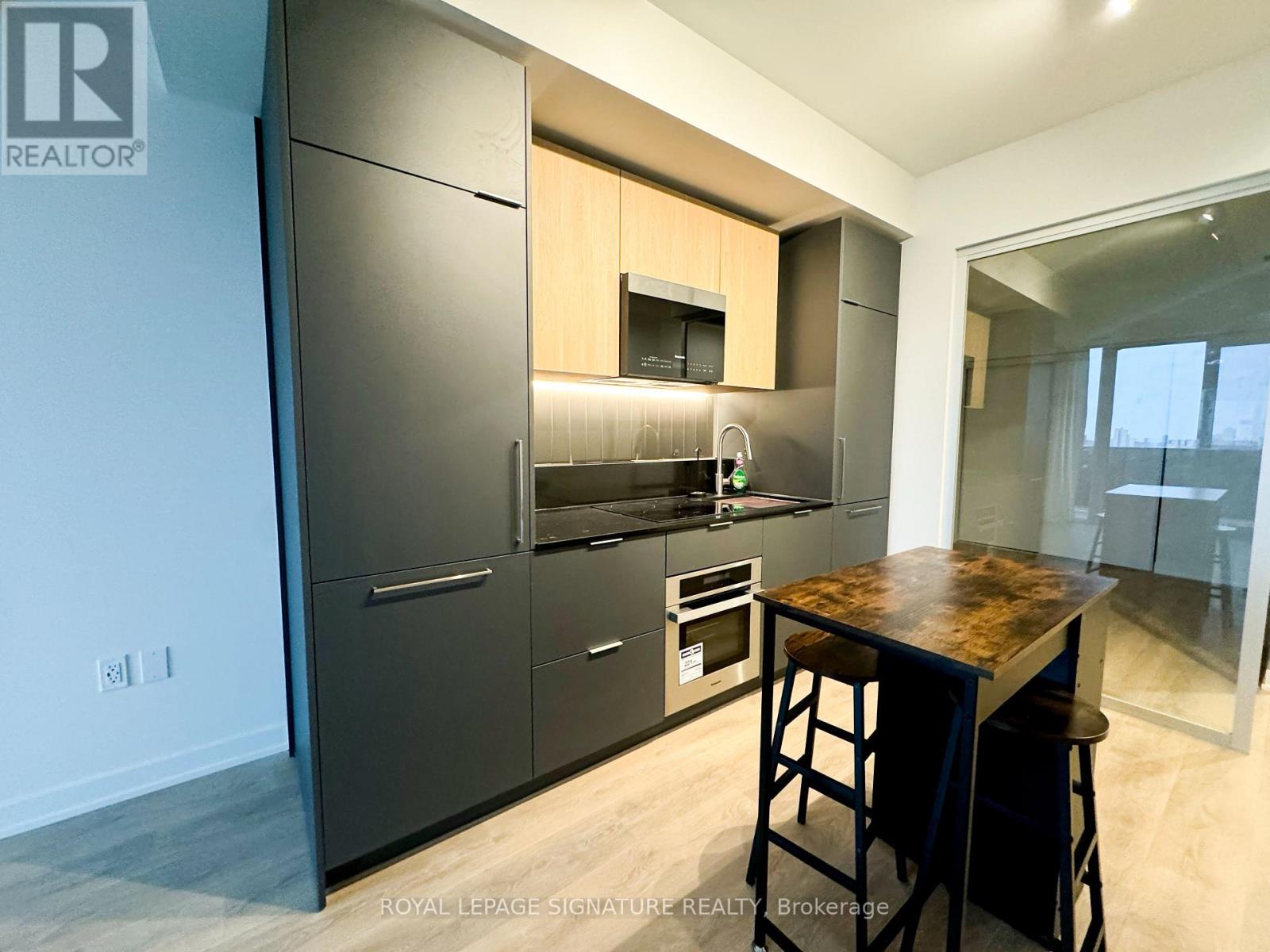 620 - 1 Fairview Road E, Mississauga (Mississauga Valleys), Ontario  L5A 4C6 - Photo 7 - W12693658