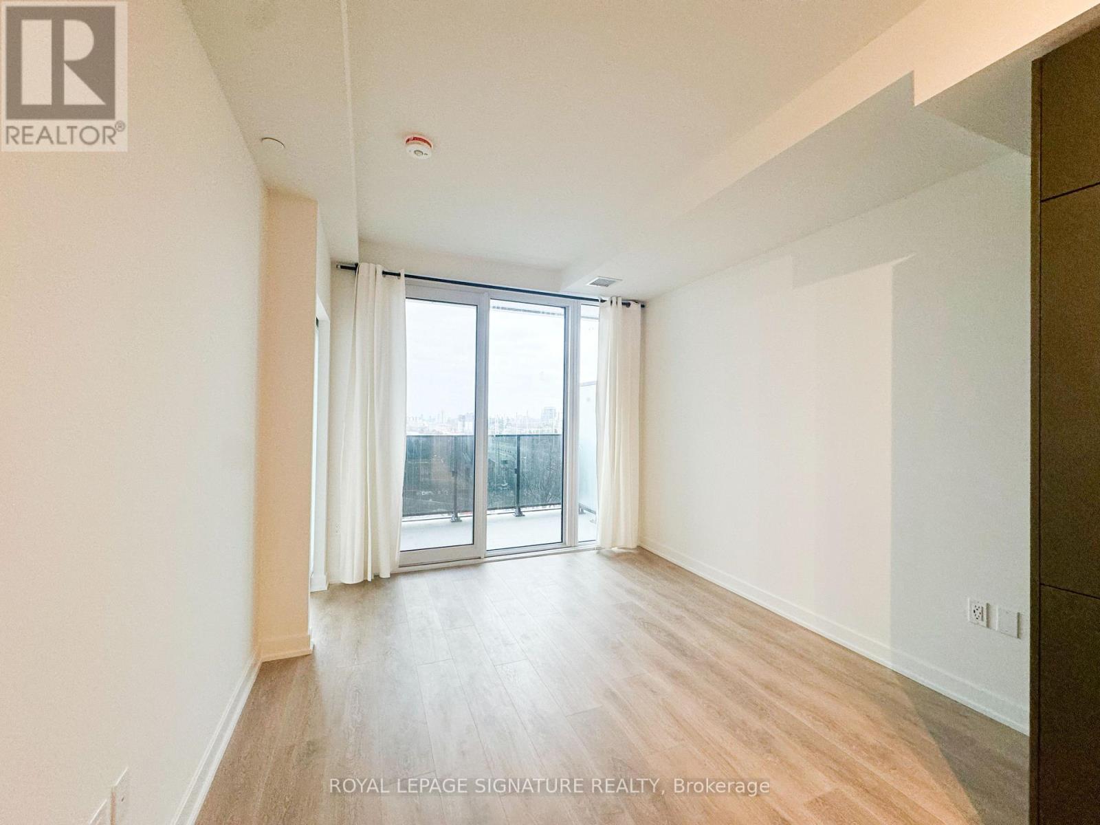 620 - 1 Fairview Road E, Mississauga (Mississauga Valleys), Ontario  L5A 4C6 - Photo 8 - W12693658