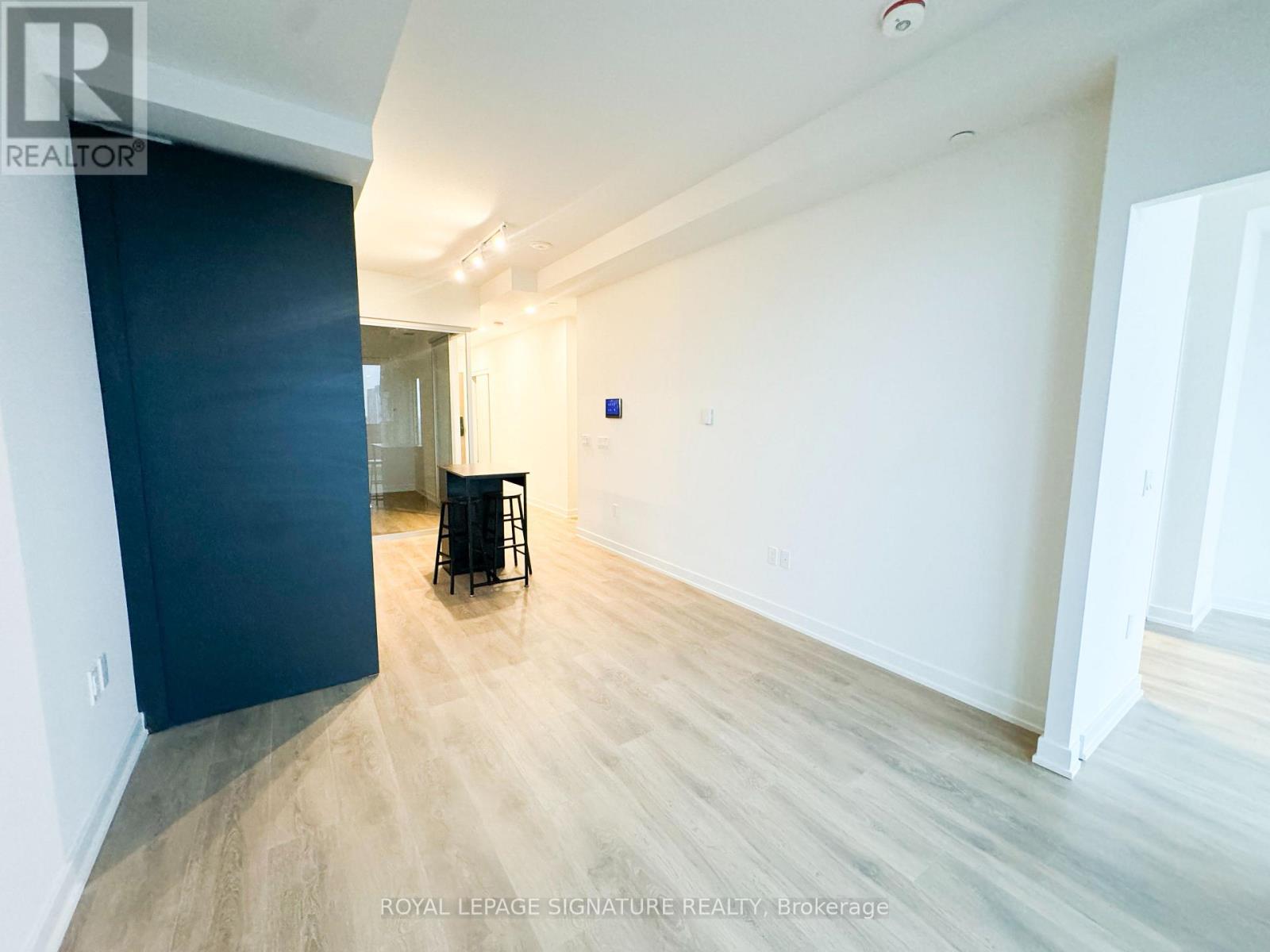 620 - 1 Fairview Road E, Mississauga (Mississauga Valleys), Ontario  L5A 4C6 - Photo 9 - W12693658