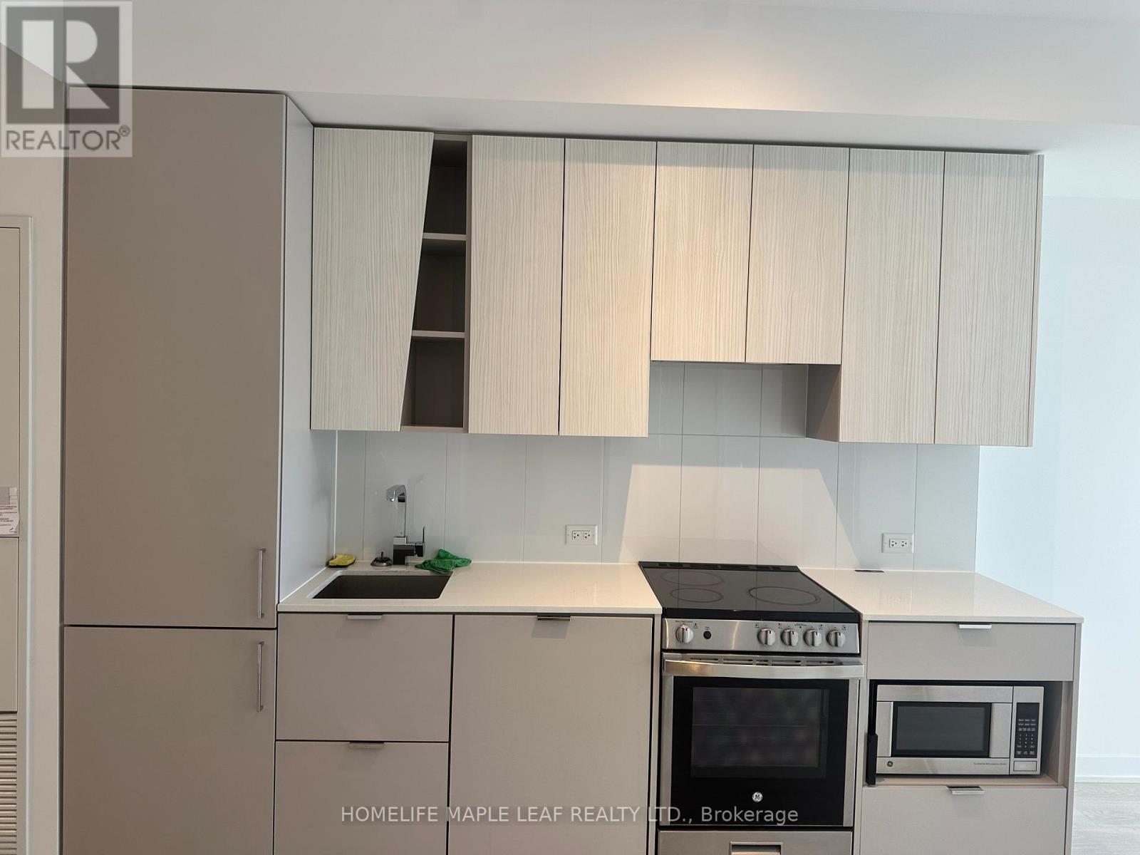 2612 - 3883 Quartz Rd Road, Mississauga (City Centre), Ontario  L5B 0M4 - Photo 10 - W12693674