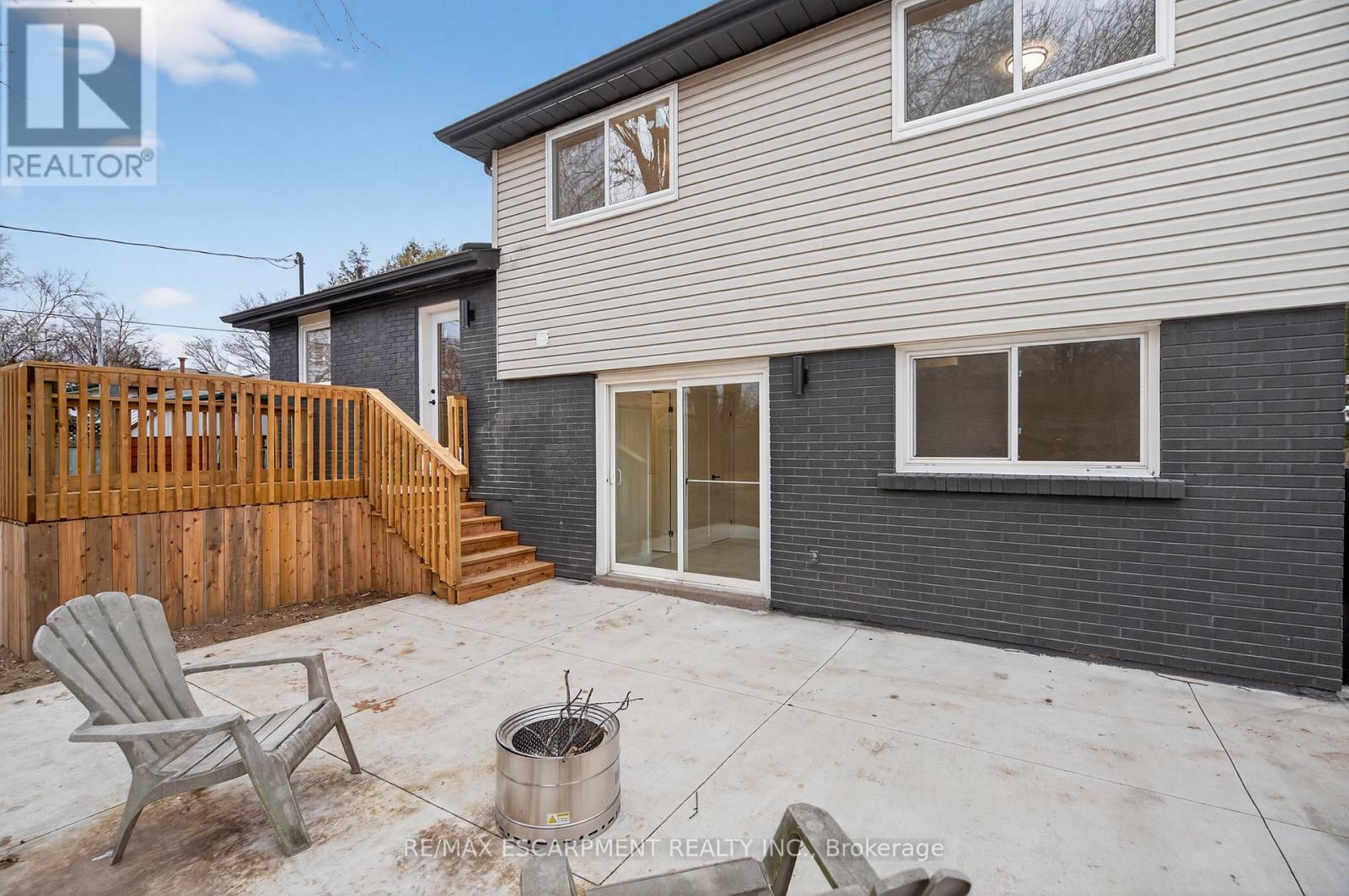 5375 Riverside Drive, Burlington, Ontario  L7L 3X9 - Photo 35 - W12693682