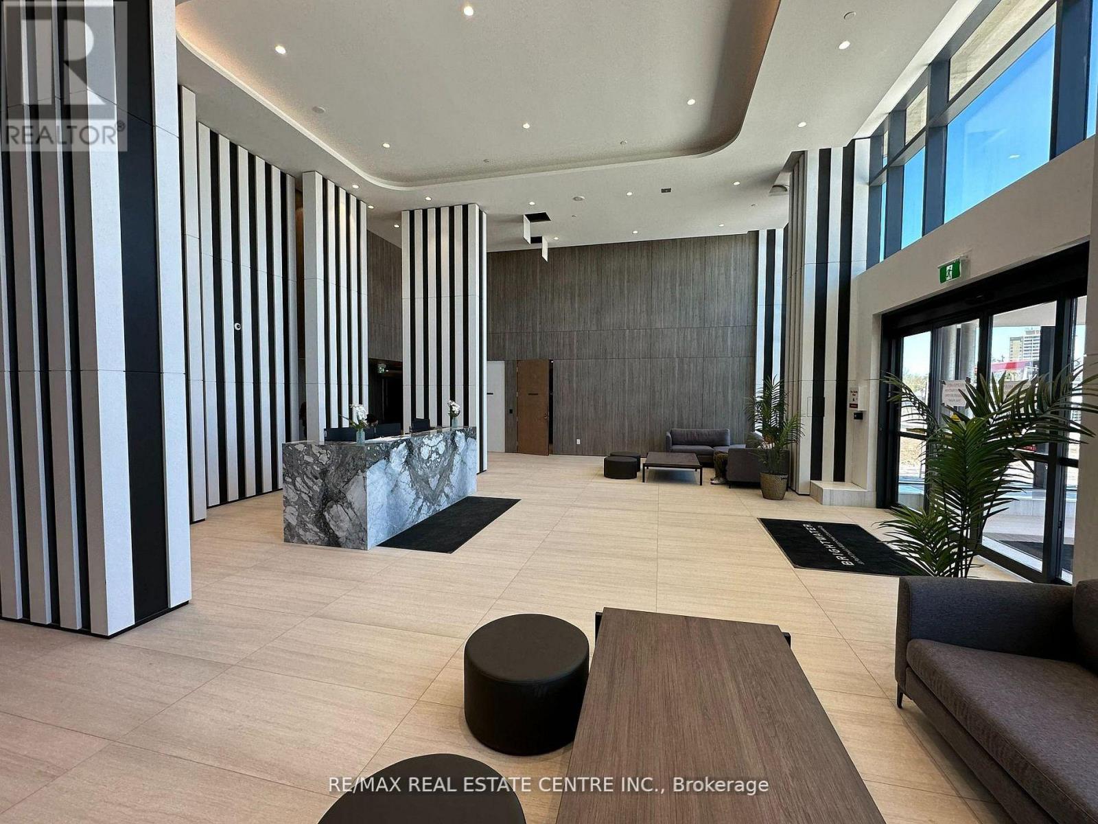 1002 - 220 Missinnihe Way, Mississauga (Port Credit), Ontario  L5H 0A9 - Photo 2 - W12693690