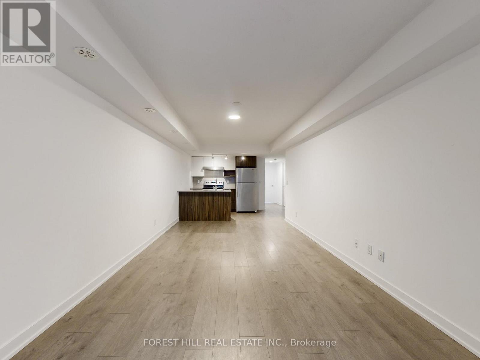 110 - 1135 Cooke Boulevard, Burlington, Ontario  L7T 4A8 - Photo 10 - W12693692