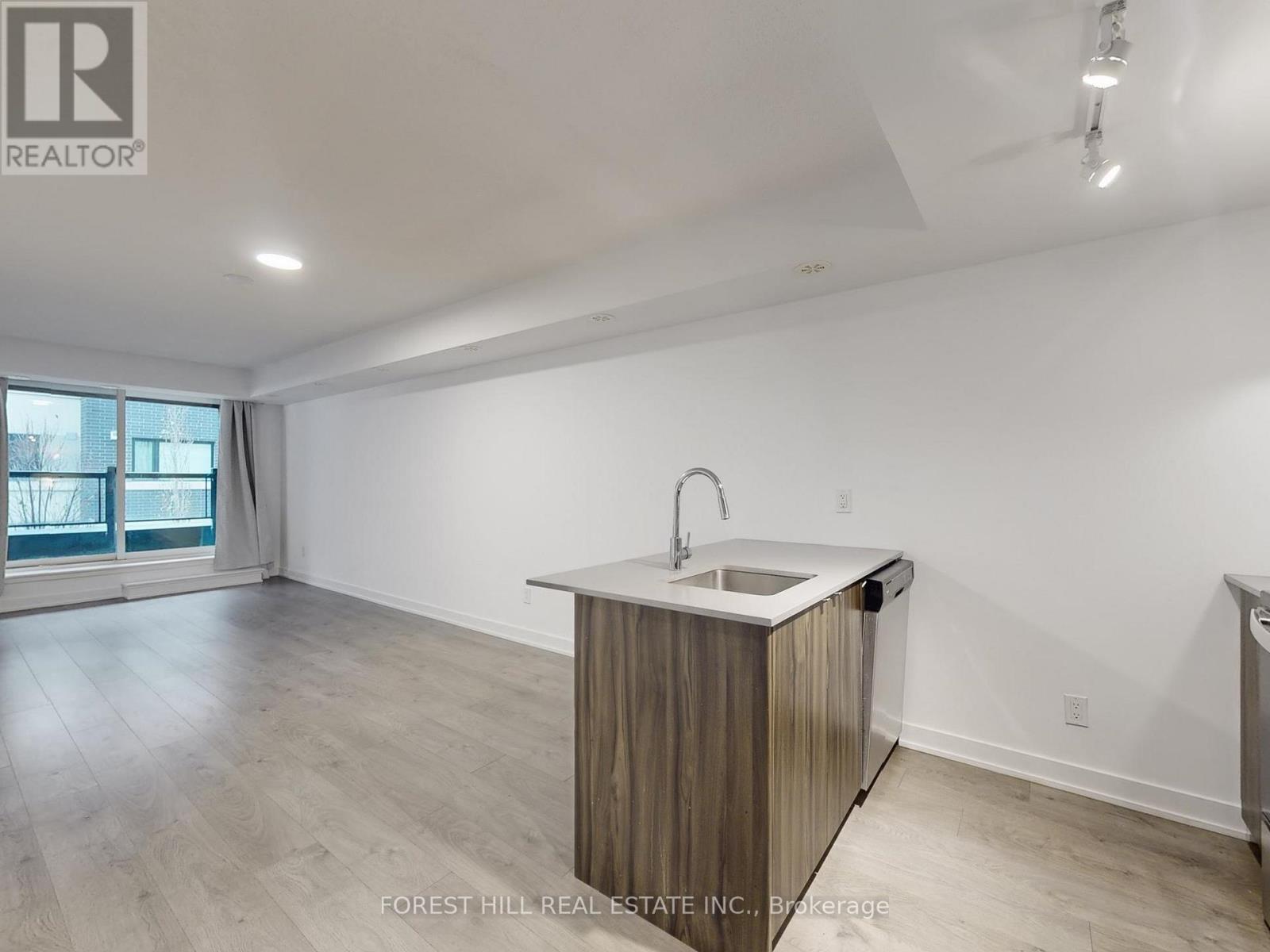 110 - 1135 Cooke Boulevard, Burlington, Ontario  L7T 4A8 - Photo 15 - W12693692