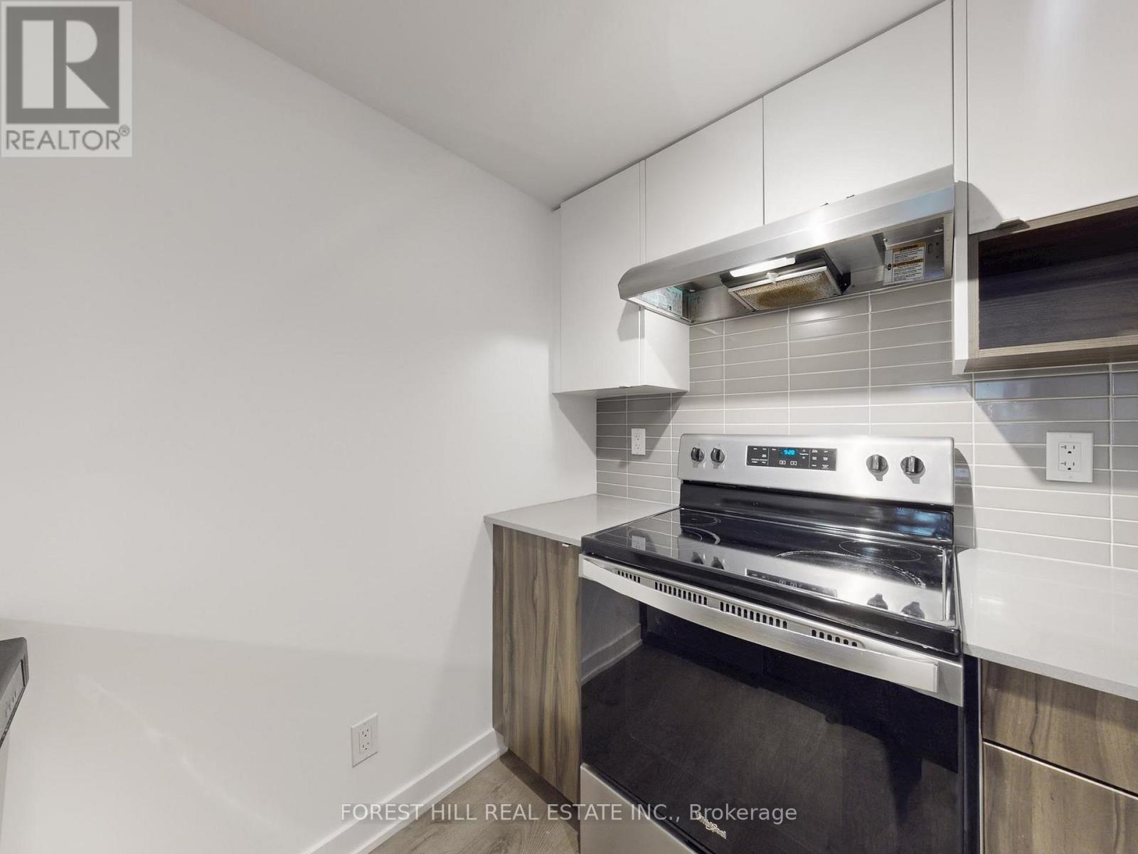 110 - 1135 Cooke Boulevard, Burlington, Ontario  L7T 4A8 - Photo 16 - W12693692