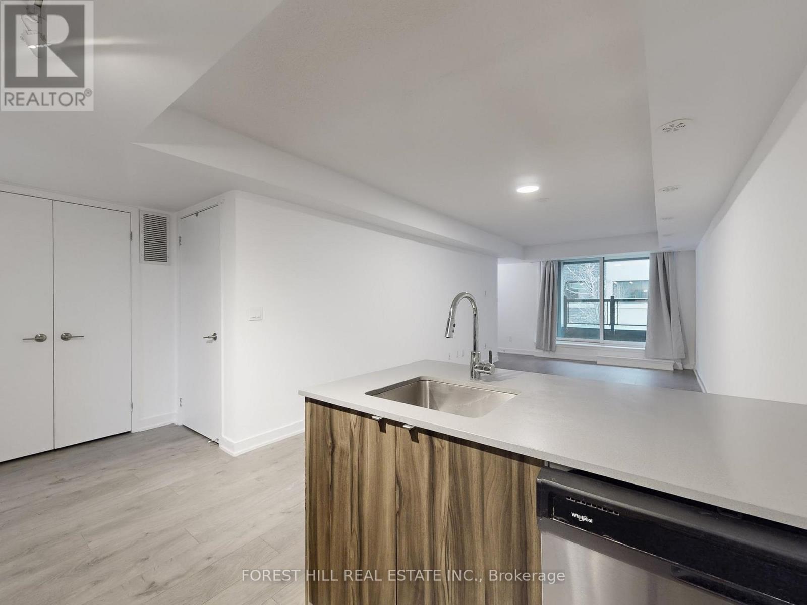 110 - 1135 Cooke Boulevard, Burlington, Ontario  L7T 4A8 - Photo 18 - W12693692