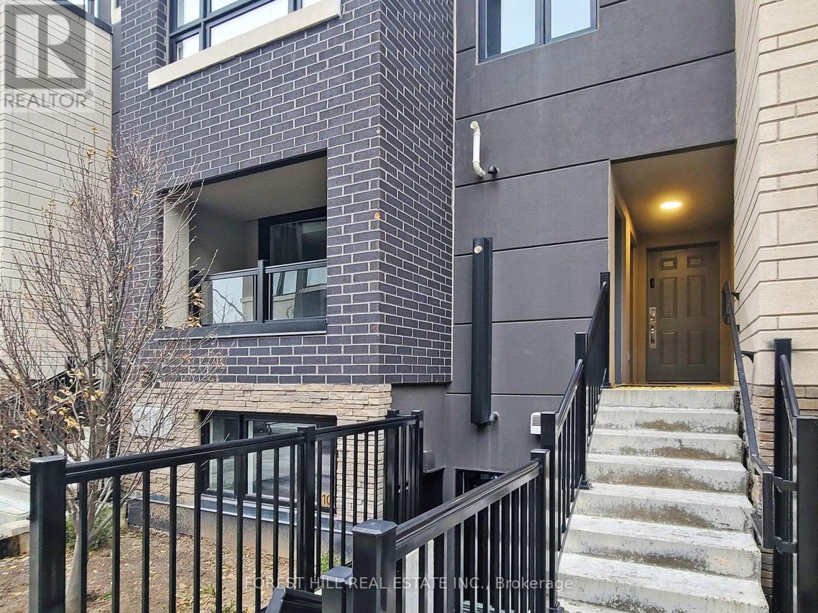 110 - 1135 Cooke Boulevard, Burlington, Ontario  L7T 4A8 - Photo 3 - W12693692