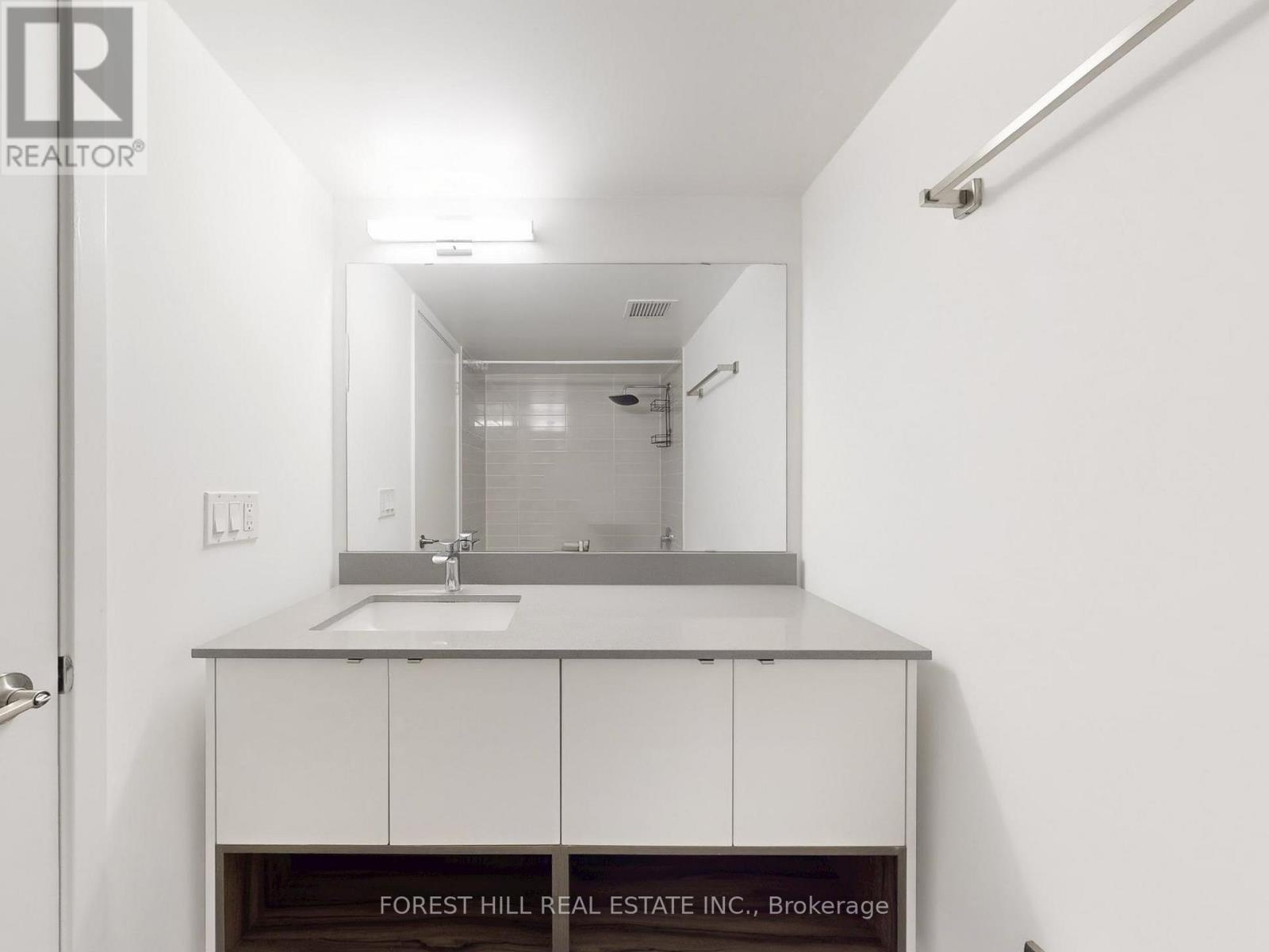 110 - 1135 Cooke Boulevard, Burlington, Ontario  L7T 4A8 - Photo 34 - W12693692