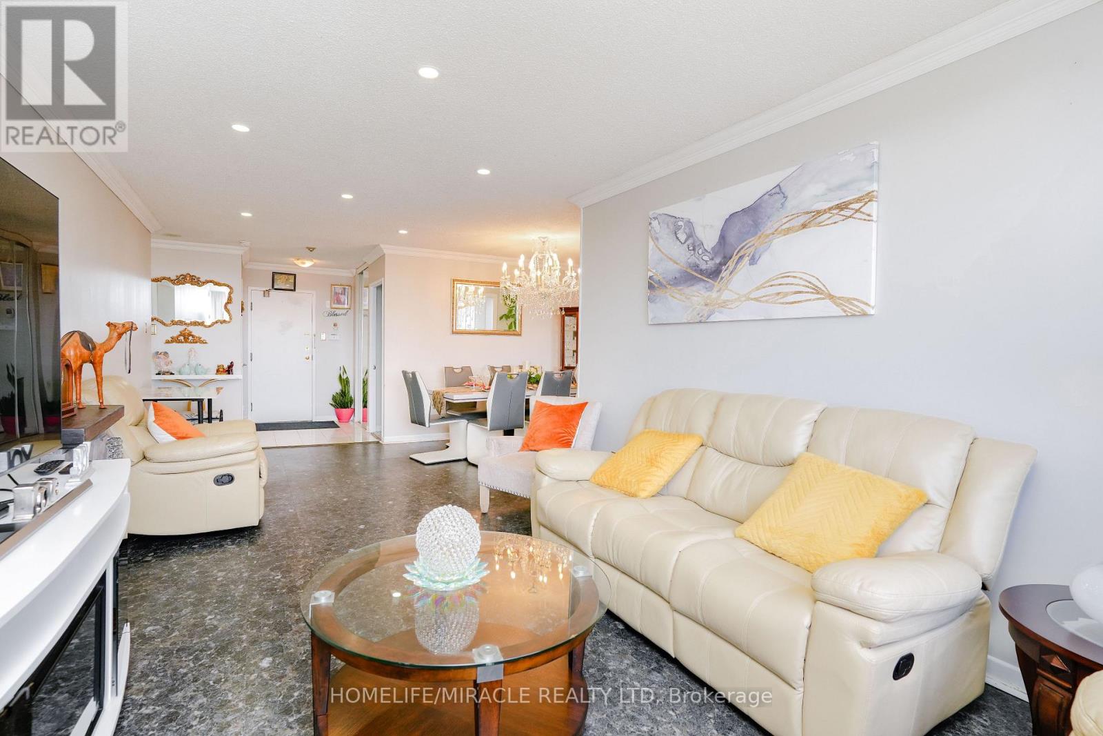 1705 - 26 Hanover Road, Brampton, Ontario  L6S 4T2 - Photo 8 - W12693696