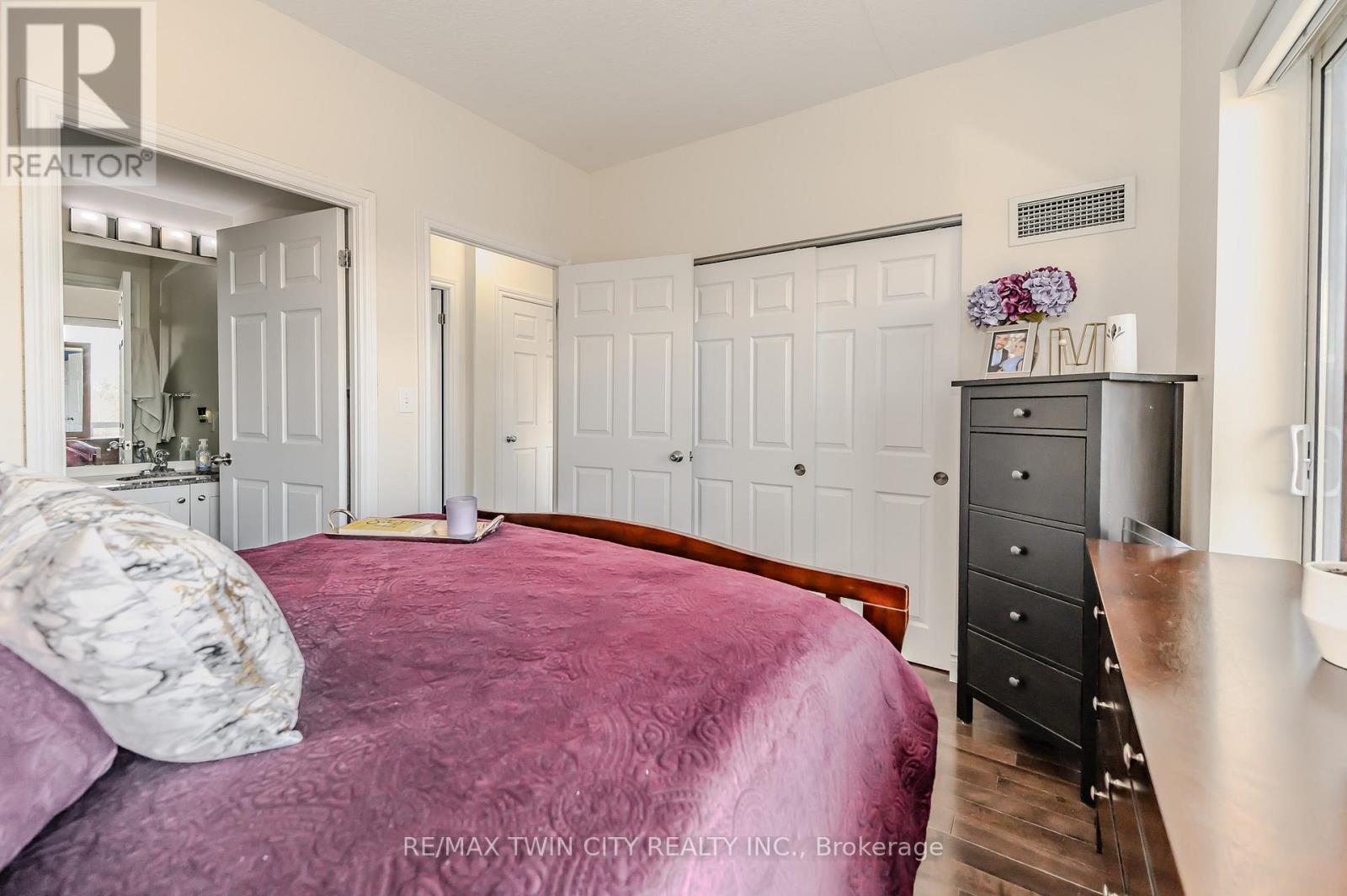 807 - 170 Water Street N, Cambridge, Ontario  N1R 3B6 - Photo 32 - X12693668