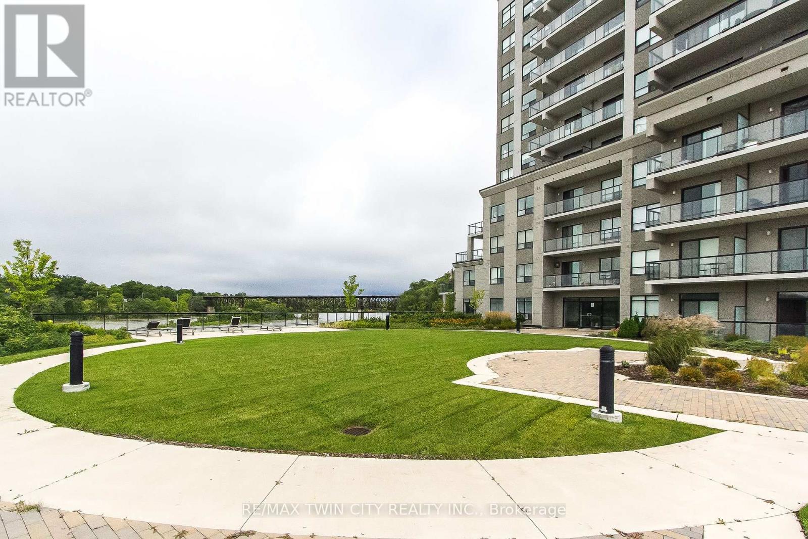 807 - 170 Water Street N, Cambridge, Ontario  N1R 3B6 - Photo 42 - X12693668