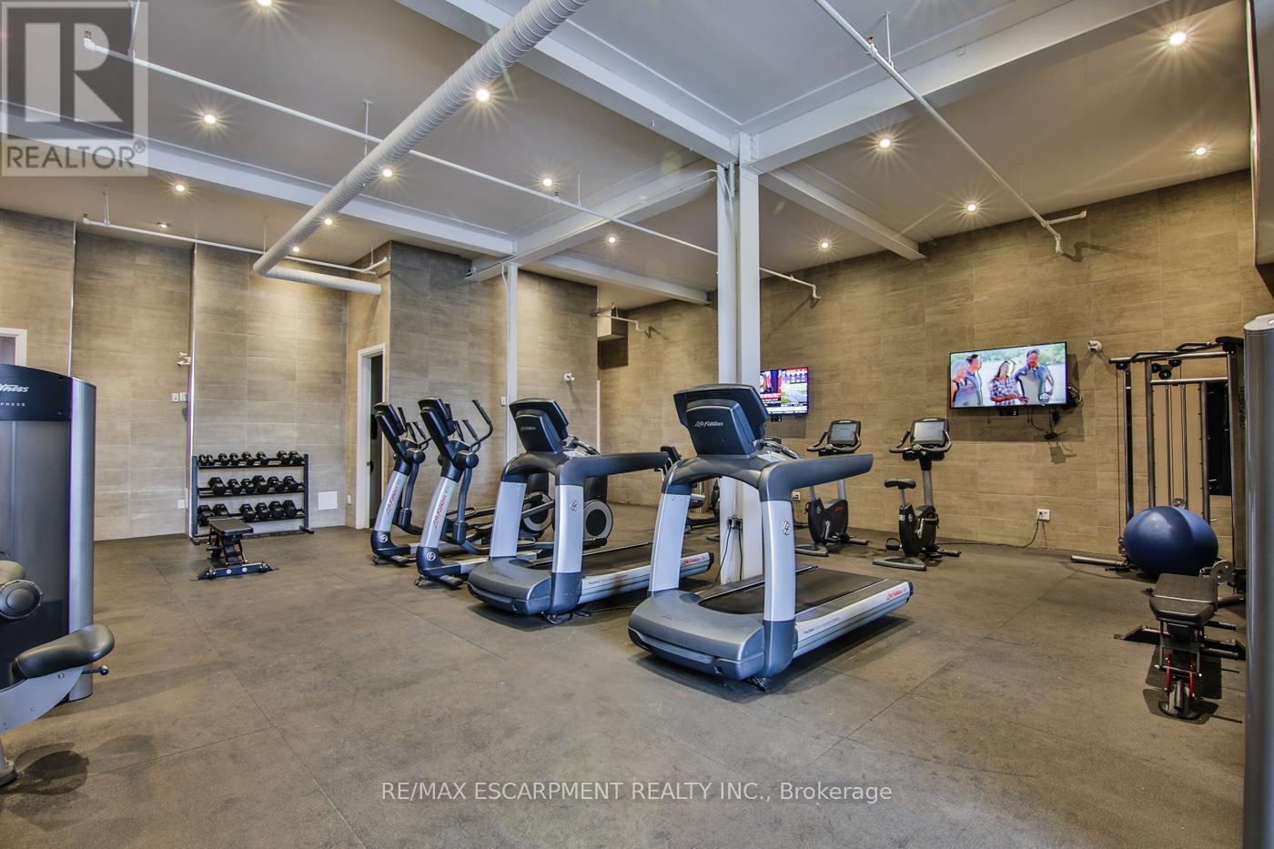 121 - 220 Dundurn Street S, Hamilton, Ontario  L8P 4K7 - Photo 10 - X12693720