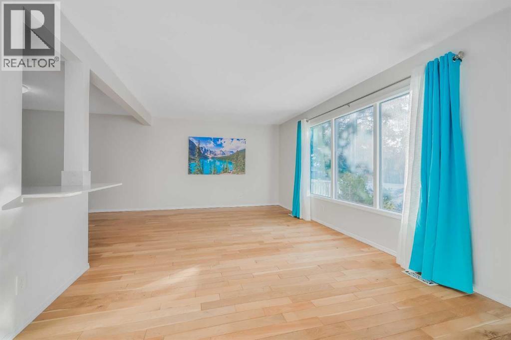 11155 Sacramento Drive Sw, Calgary, Alberta  T2W 0J6 - Photo 4 - A2278954