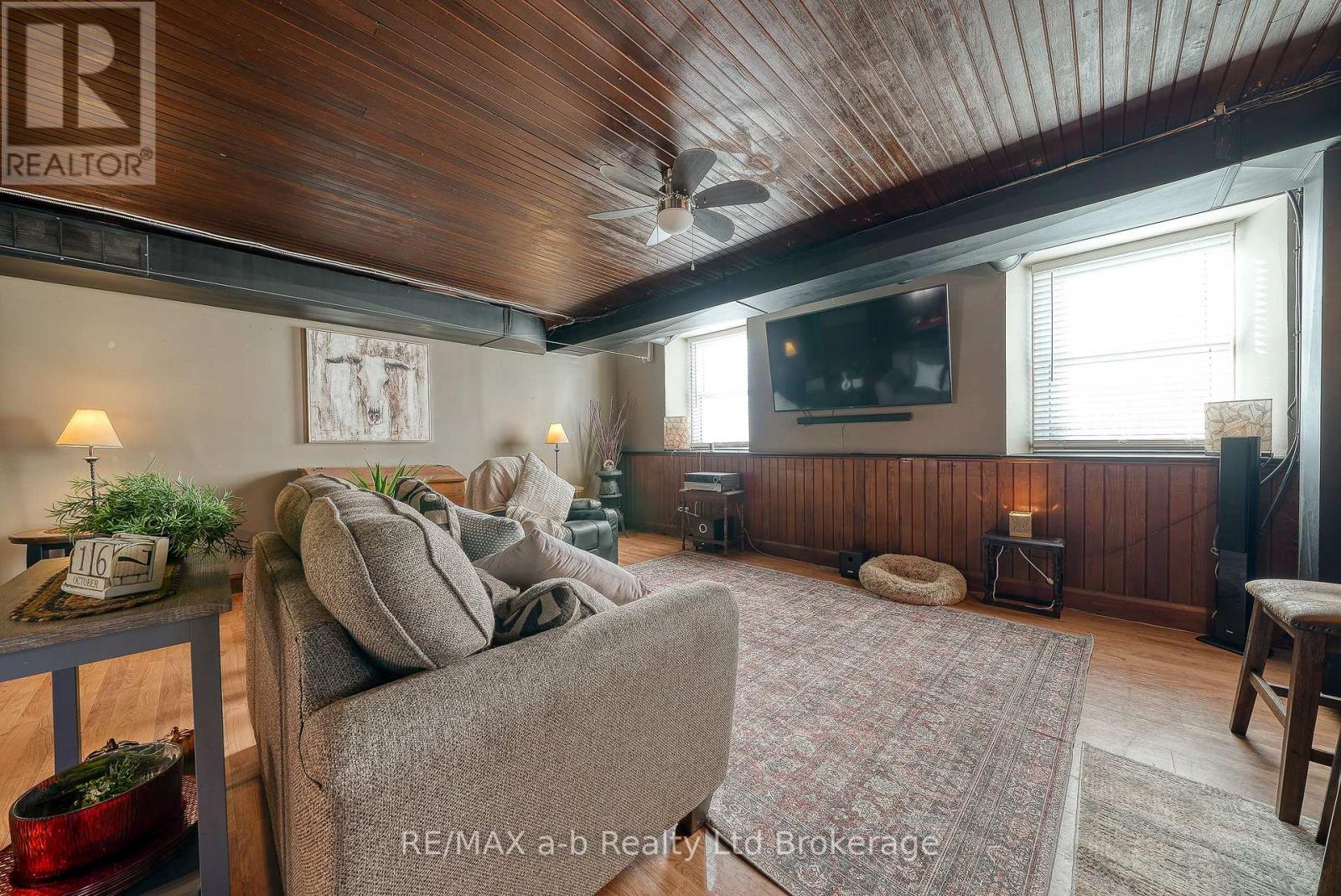 5924 Putnam Road, Thames Centre, Ontario  N0L 2J0 - Photo 20 - X12473804