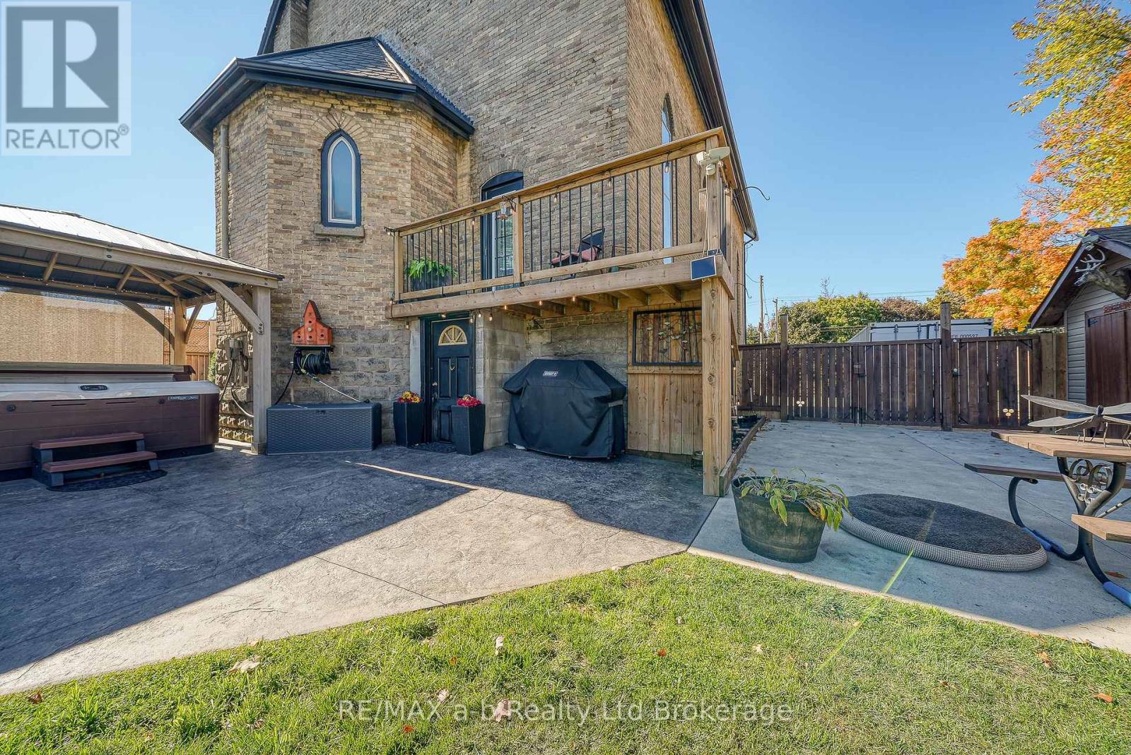 5924 Putnam Road, Thames Centre, Ontario  N0L 2J0 - Photo 29 - X12473804