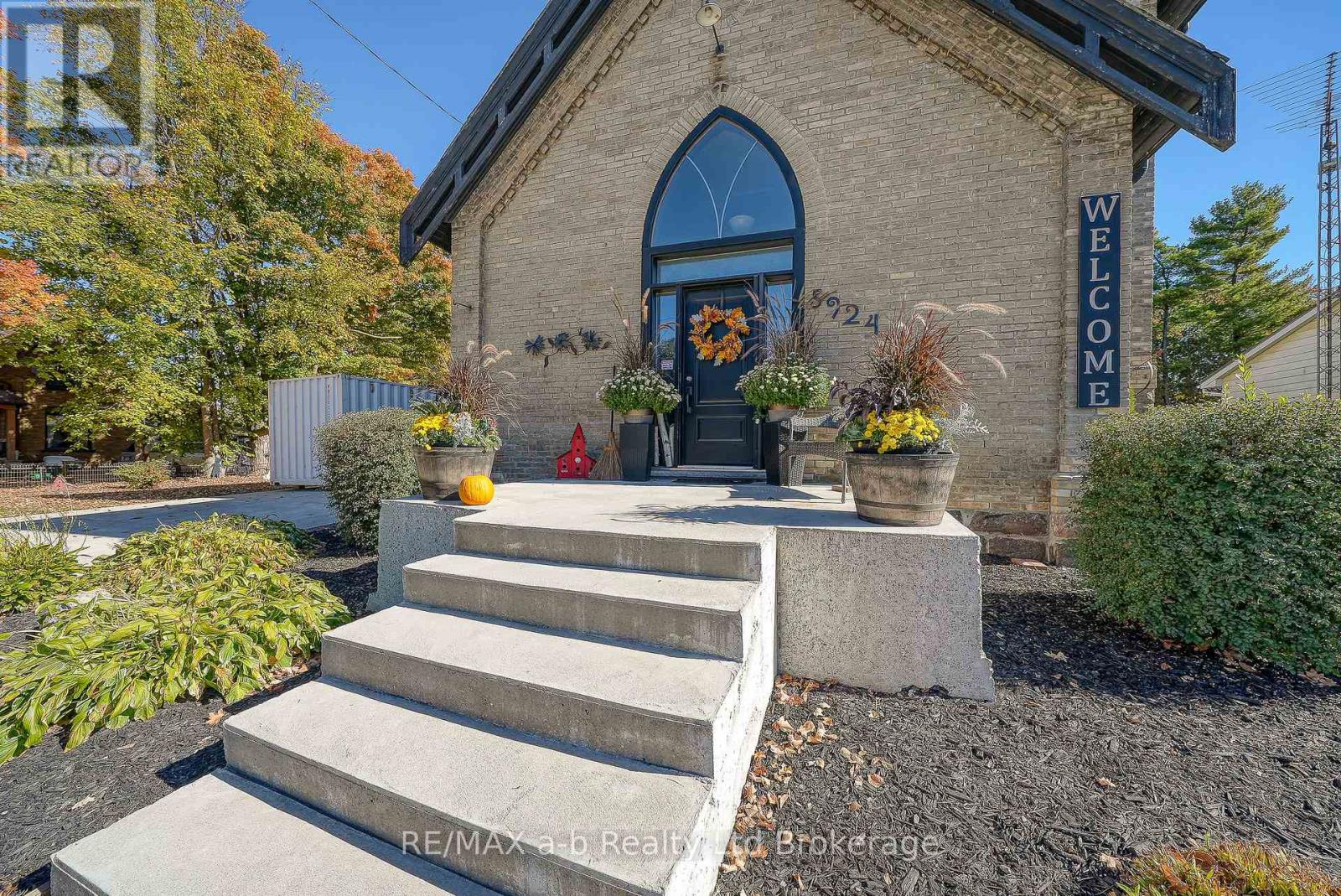 5924 Putnam Road, Thames Centre, Ontario  N0L 2J0 - Photo 36 - X12473804