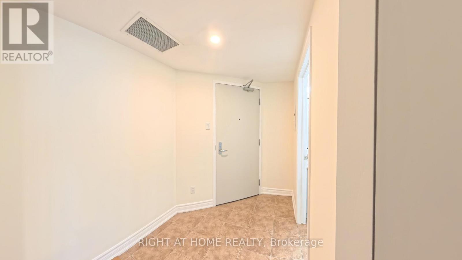 1901 - 234 Rideau Street, Ottawa, Ontario  K1N 0A9 - Photo 10 - X12632210