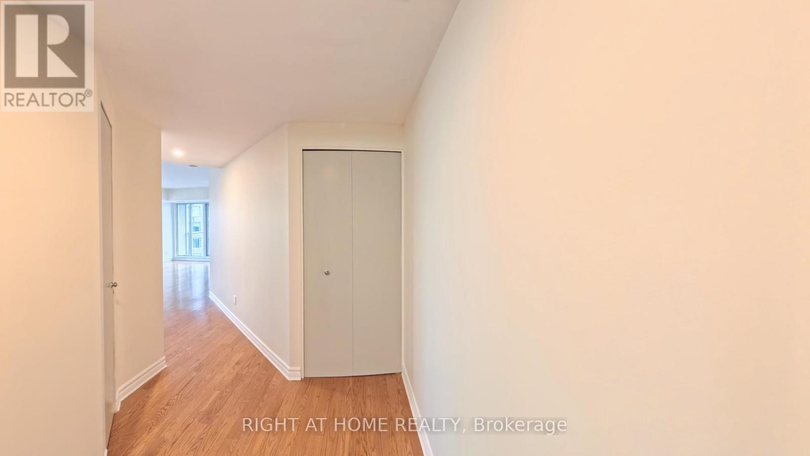 1901 - 234 Rideau Street, Ottawa, Ontario  K1N 0A9 - Photo 8 - X12632210