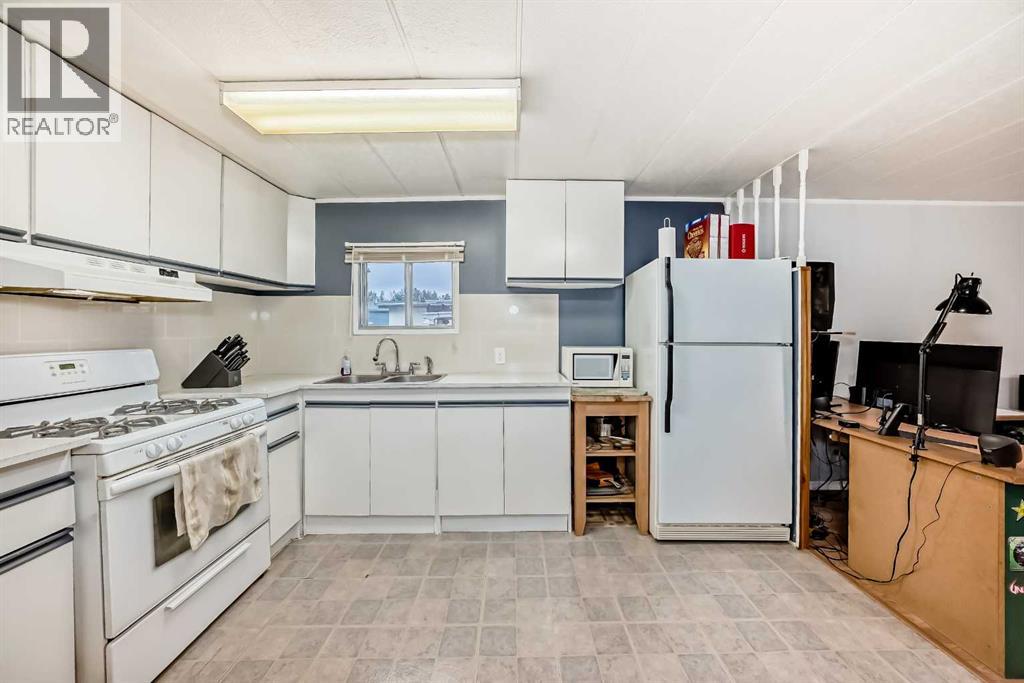 270, 3223 83 Street Nw, Calgary, Alberta  T3B 5N6 - Photo 11 - A2279069