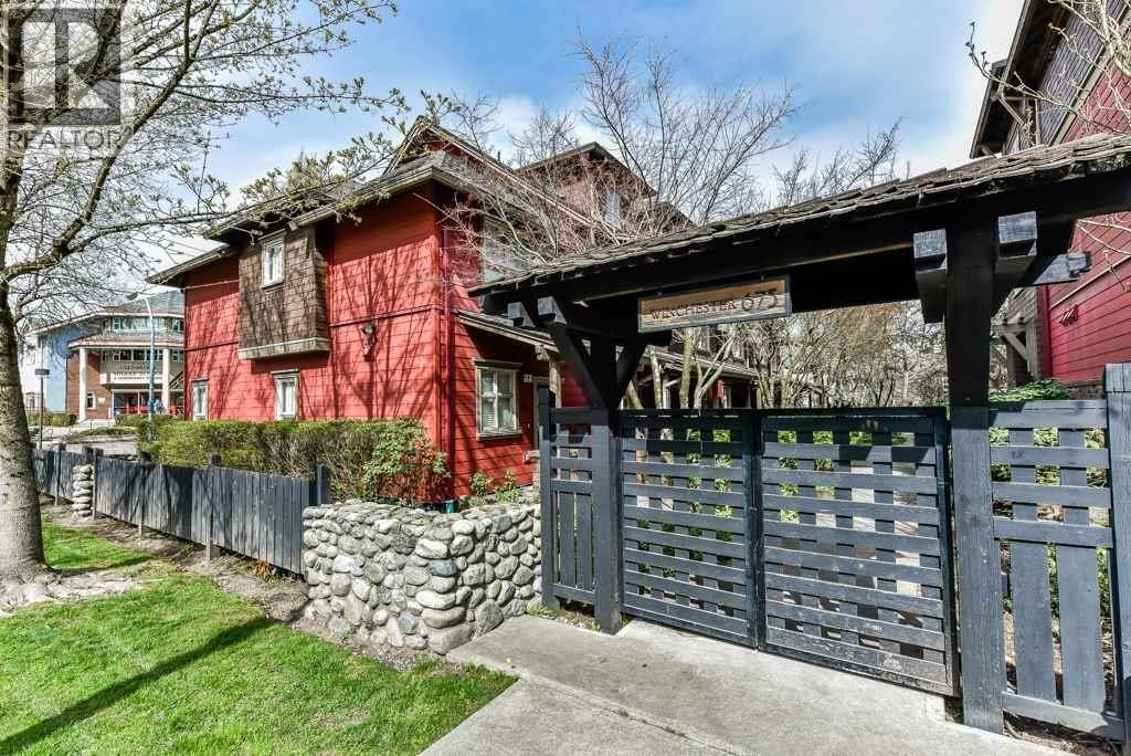 112 675 Park Crescent, New Westminster, British Columbia  V3L 5W4 - Photo 2 - R3079331