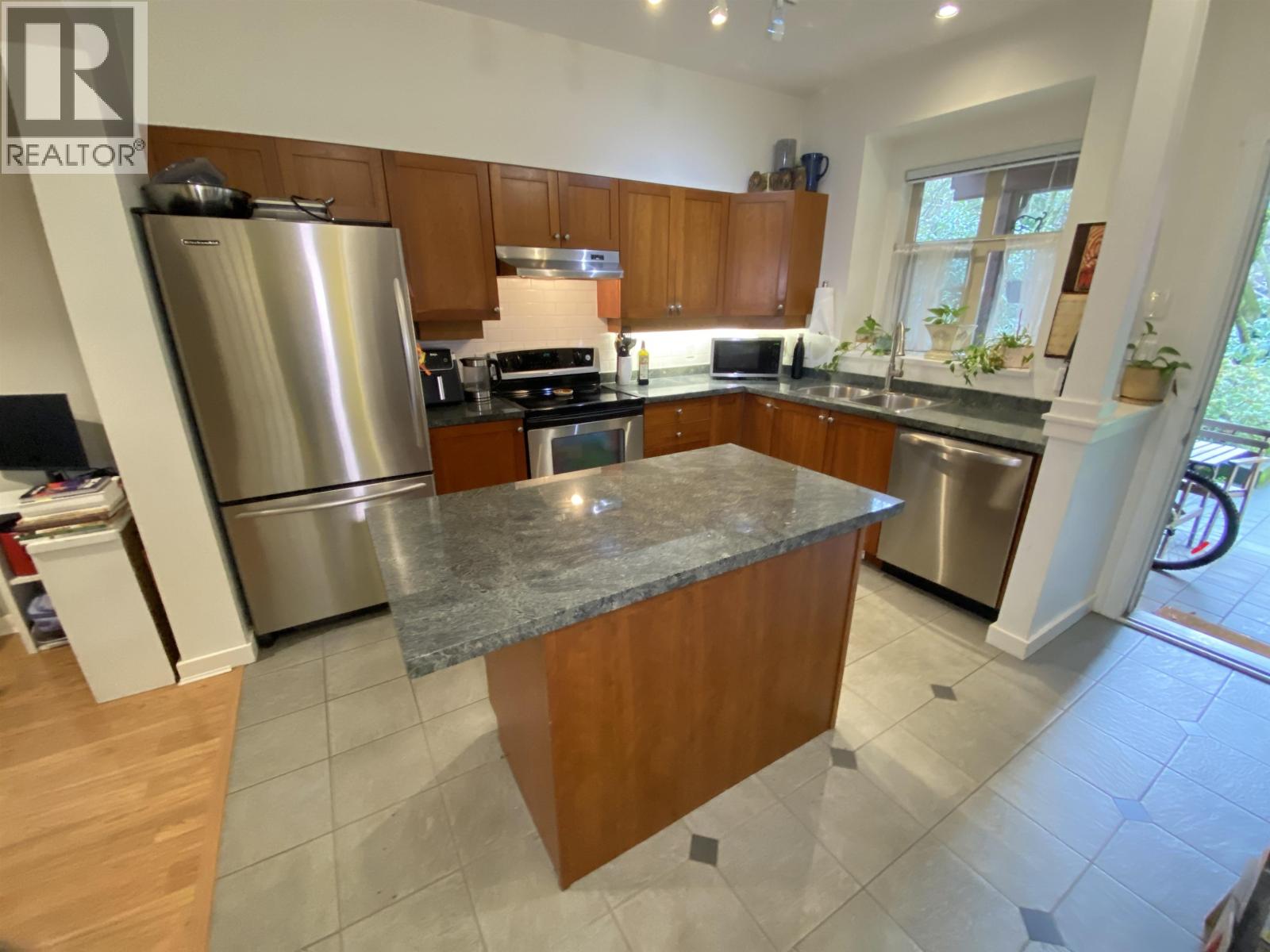 112 675 Park Crescent, New Westminster, British Columbia  V3L 5W4 - Photo 6 - R3079331