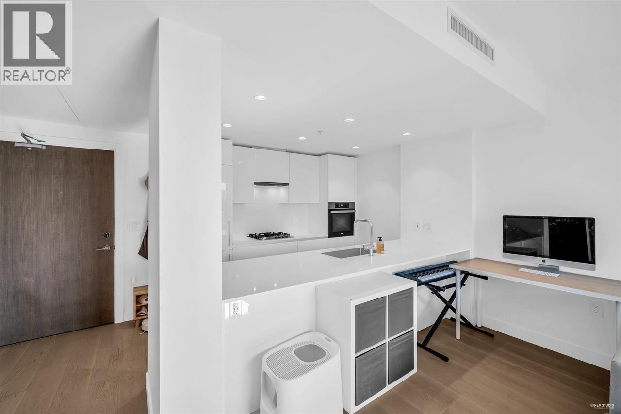 604 5766 Gilbert Road, Richmond, British Columbia  V6X 1B7 - Photo 3 - R3079258