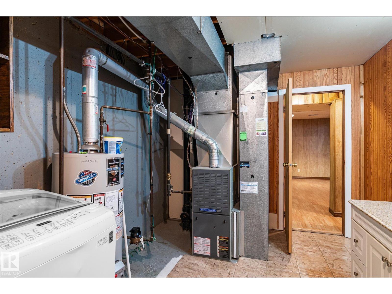 11443 22 Av Nw, Edmonton, Alberta  T6J 4V8 - Photo 31 - E4469937