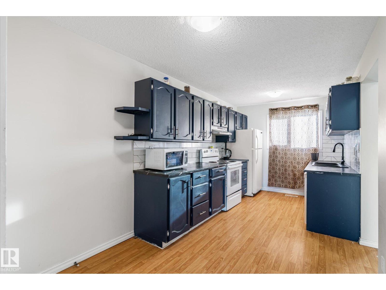 11443 22 Av Nw, Edmonton, Alberta  T6J 4V8 - Photo 7 - E4469937