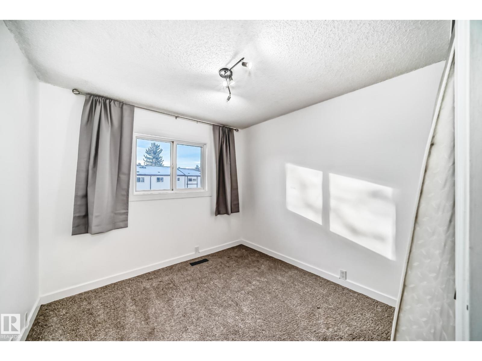 1272 Lakewood Rd W Nw, Edmonton, Alberta T6K 3P2 - Photo 18 - E4469940