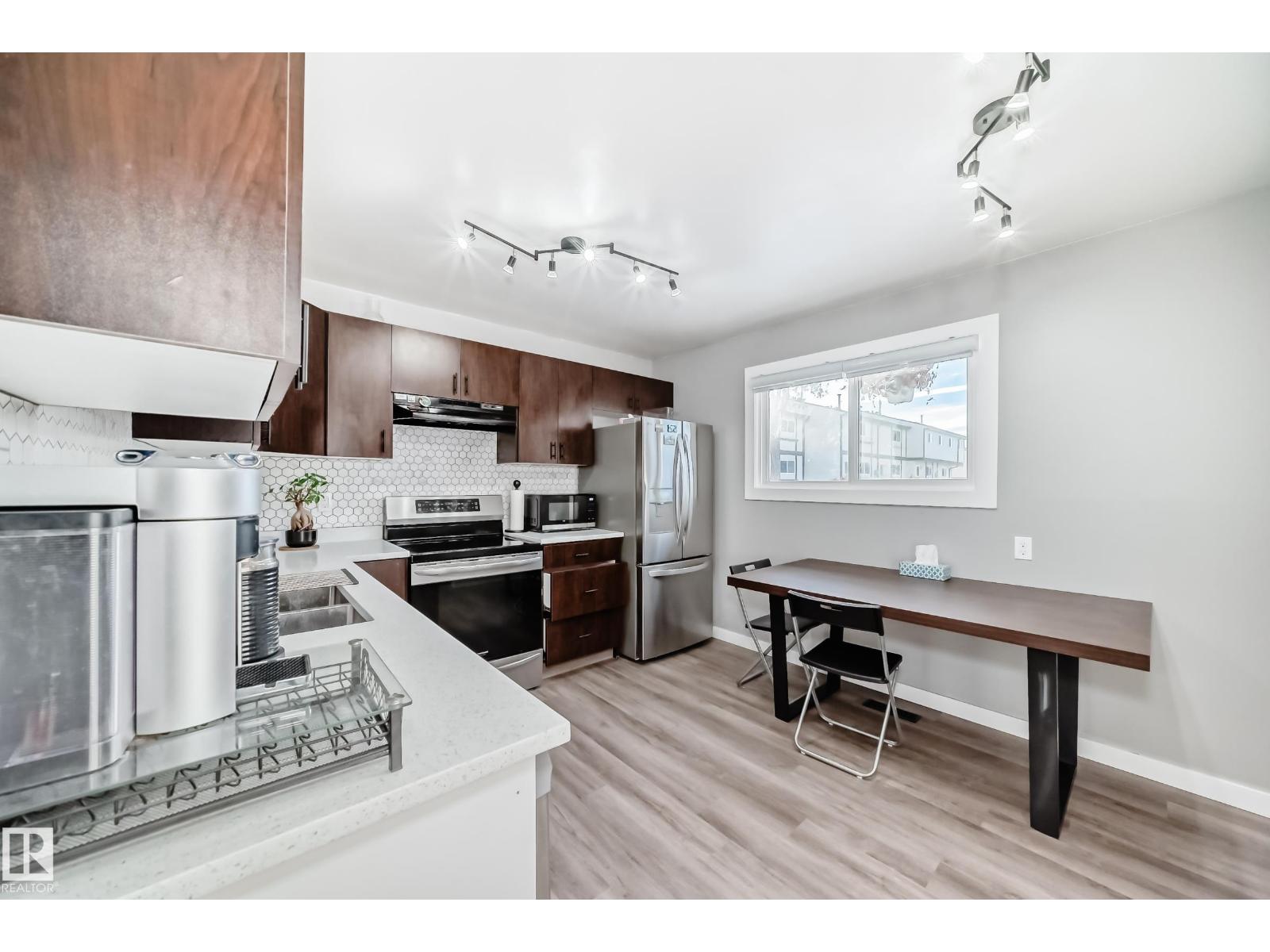 1272 Lakewood Rd W Nw, Edmonton, Alberta T6K 3P2 - Photo 7 - E4469940