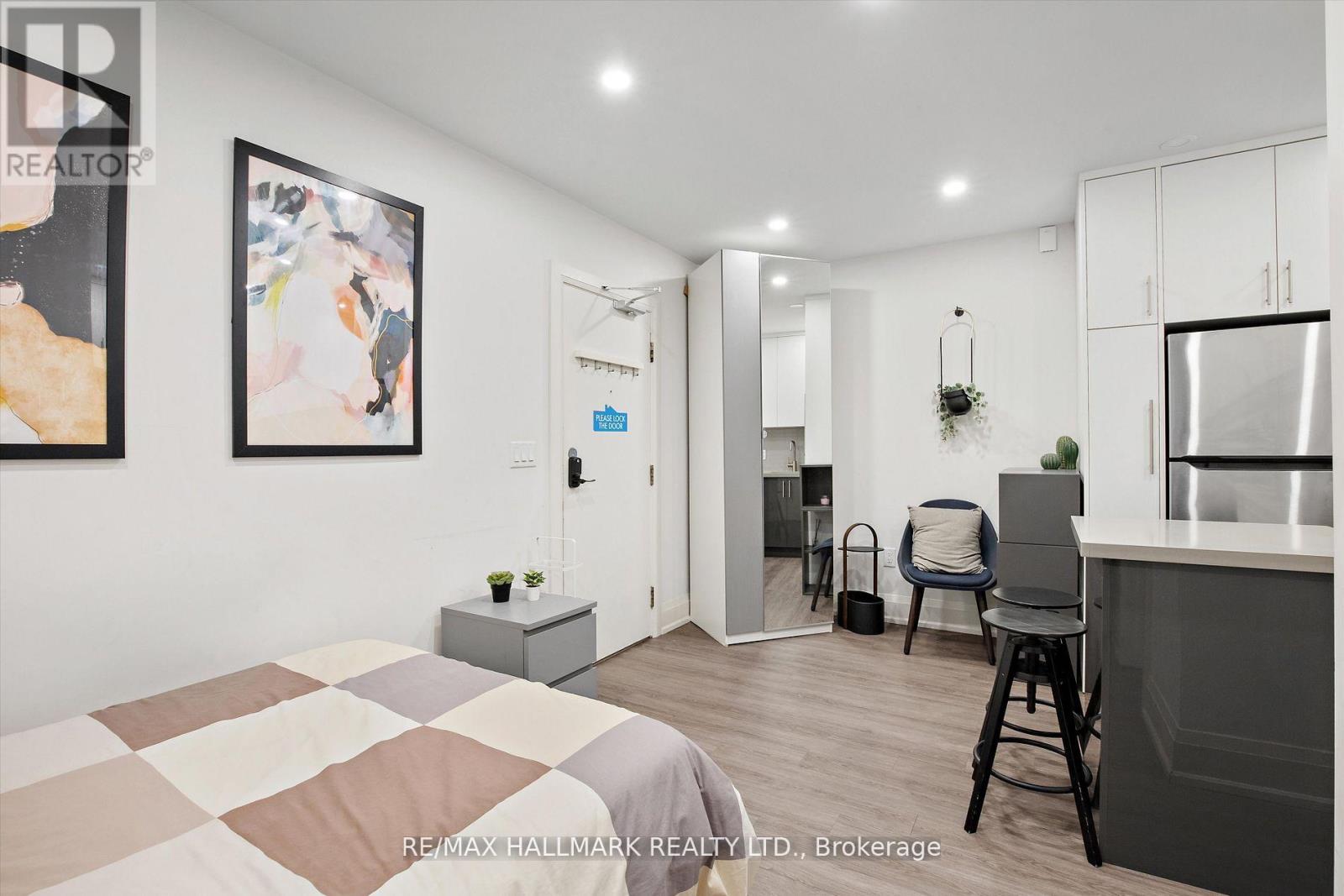 8 - 595 St Clair Avenue W, Toronto (Wychwood), Ontario  M6C 1A3 - Photo 11 - C12693772