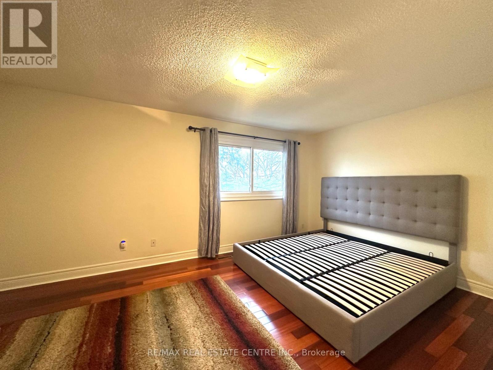 40 - 60 Hanson Road, Mississauga, Ontario  L5B 2P6 - Photo 17 - W12693738