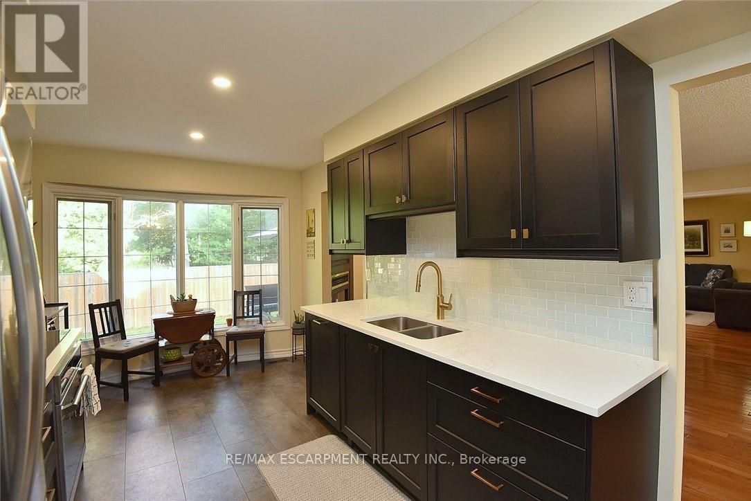 59 - 175 Fiddlers Green Road, Hamilton, Ontario  L9G 4X7 - Photo 6 - X12693730