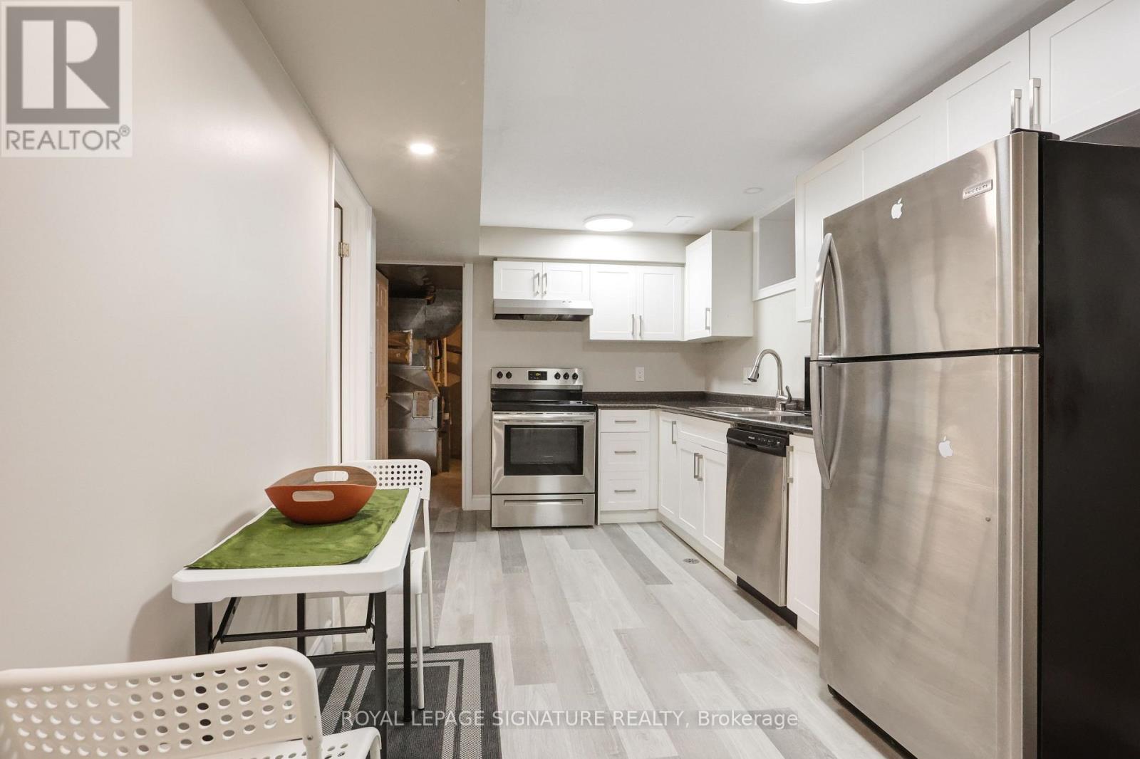 Lower - 1506 Queen's Boulevard, Kitchener, Ontario  N2M 1E4 - Photo 13 - X12693732