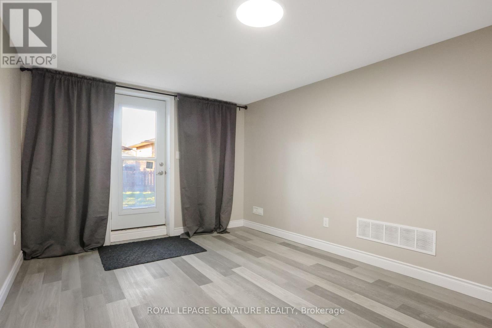 Lower - 1506 Queen's Boulevard, Kitchener, Ontario  N2M 1E4 - Photo 25 - X12693732