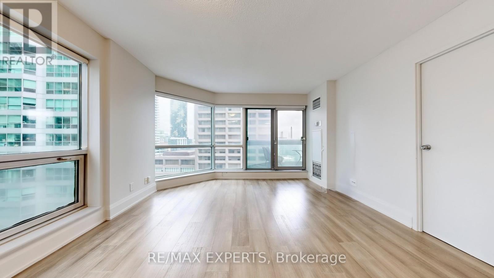 1203 - 10 Queens Quay W, Toronto, Ontario  M5J 1R4 - Photo 11 - C12687182