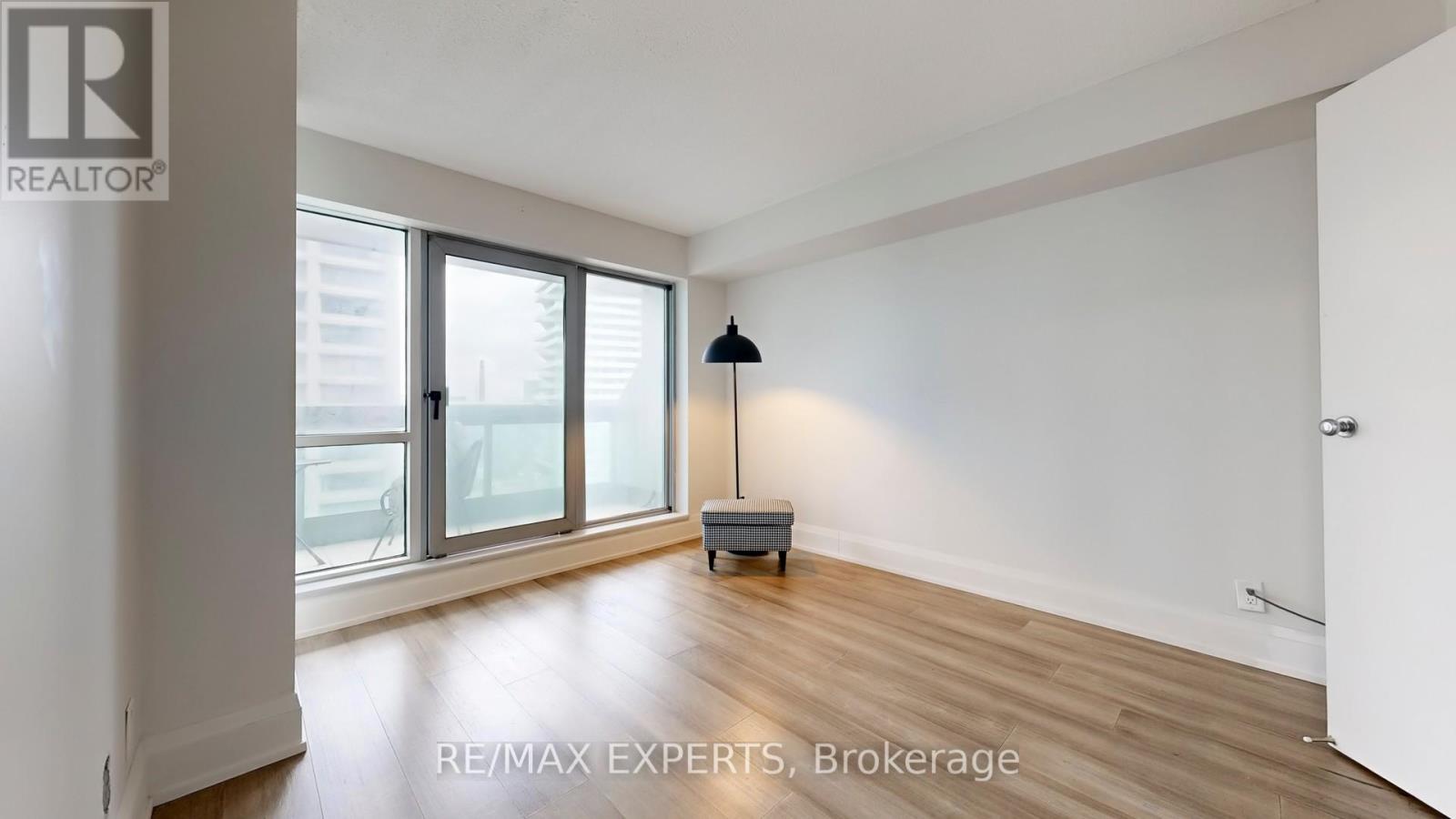 1203 - 10 Queens Quay W, Toronto, Ontario  M5J 1R4 - Photo 22 - C12687182