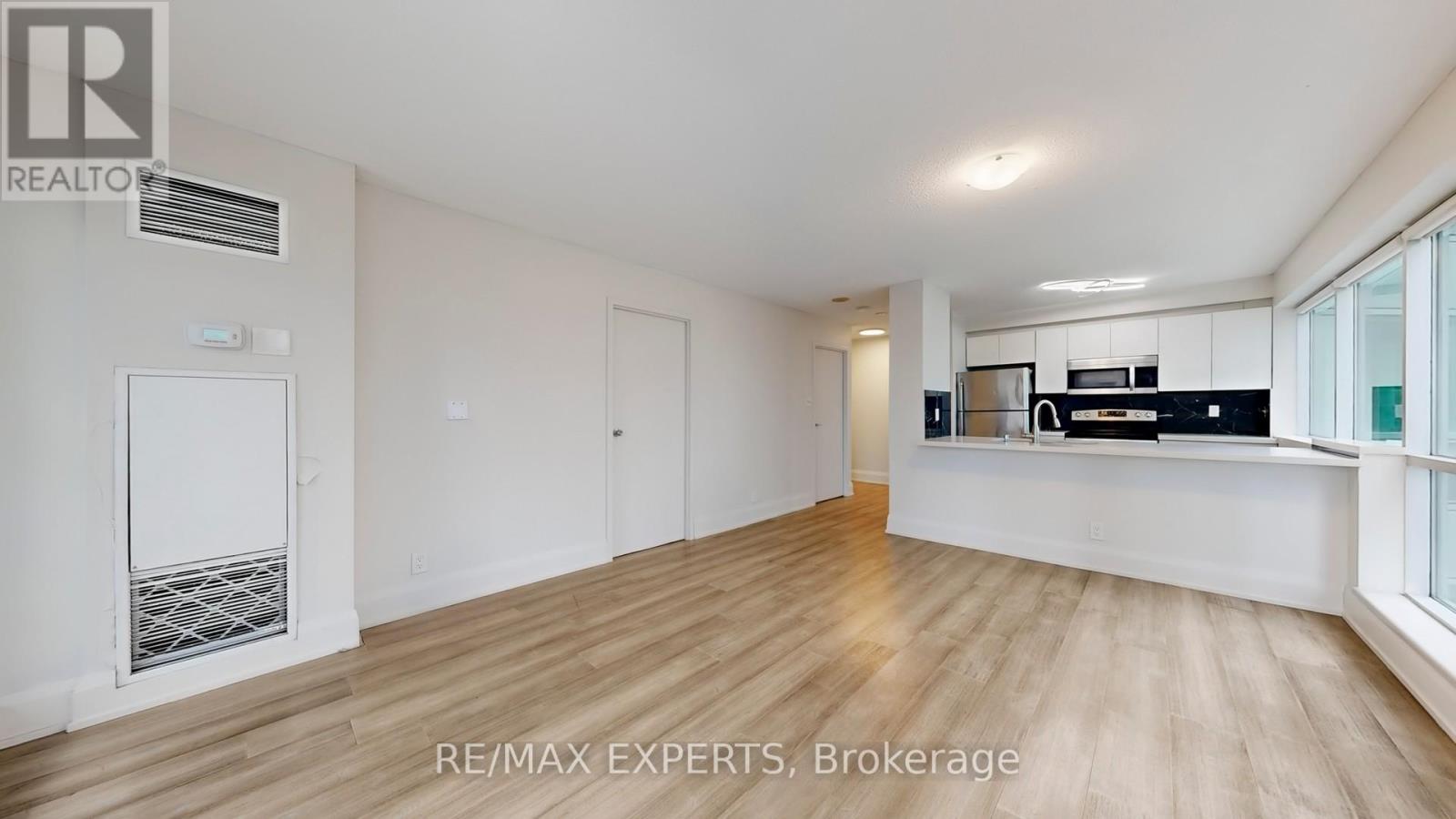 1203 - 10 Queens Quay W, Toronto, Ontario  M5J 1R4 - Photo 16 - C12687182