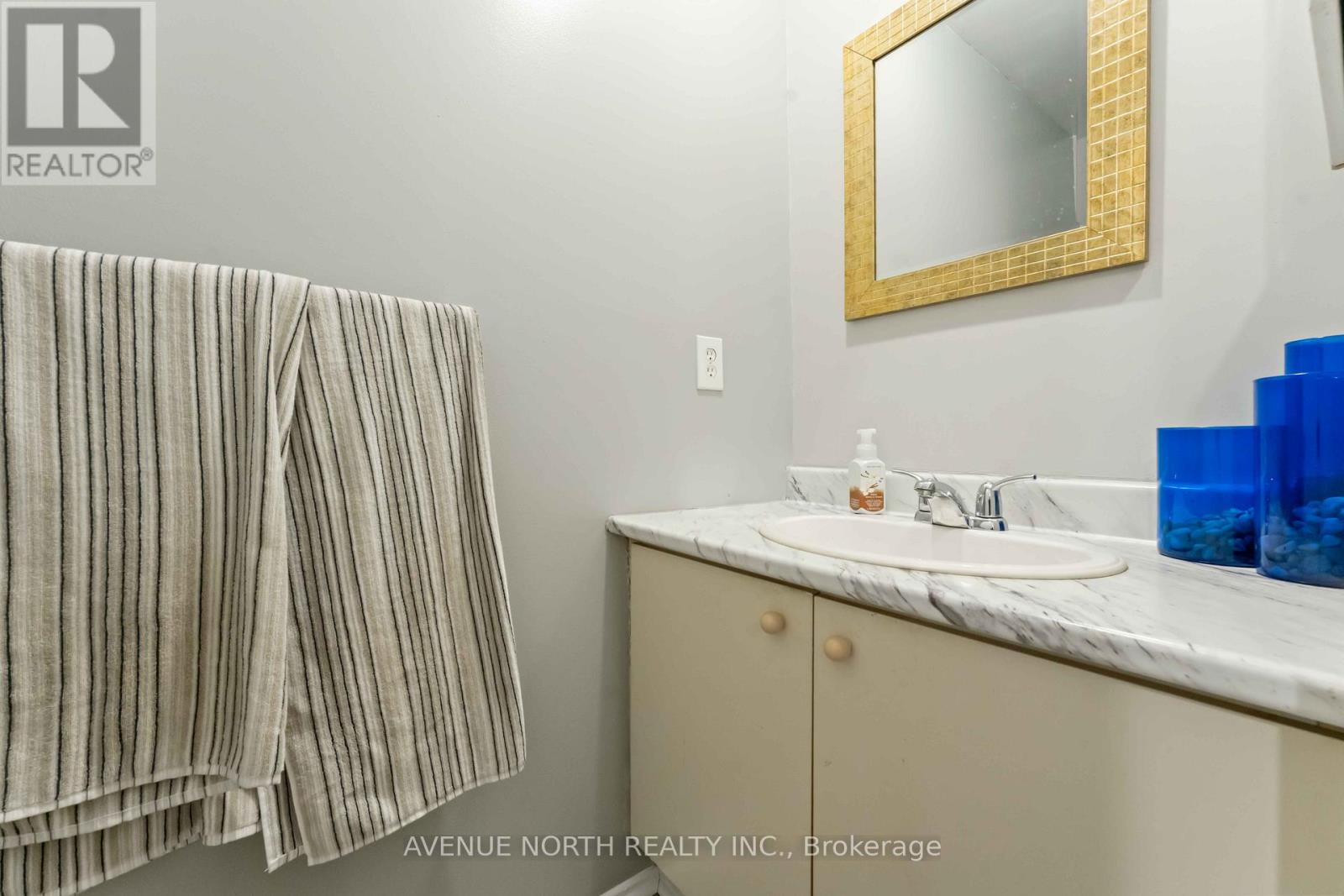 6467 Natalie Way, Ottawa, Ontario  K1C 4Y3 - Photo 16 - X12693792