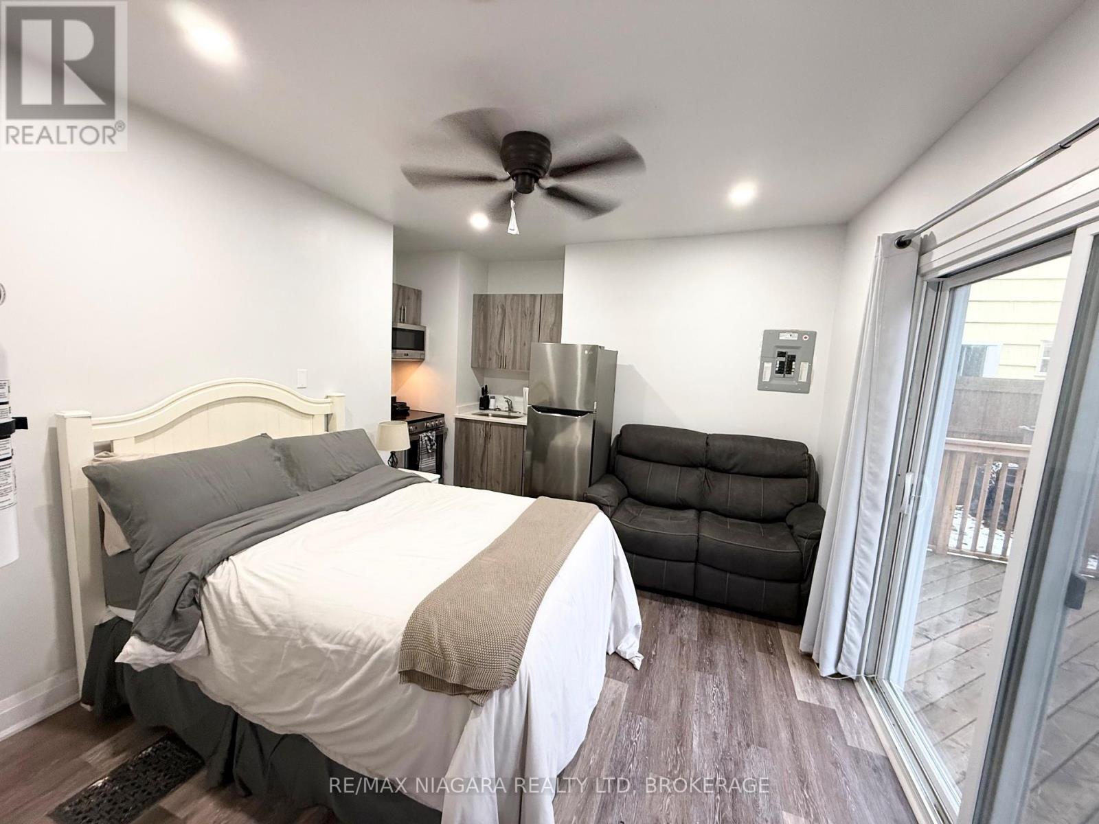 Unit 4 - 4701 River Road, Niagara Falls, Ontario  L2E 3G2 - Photo 2 - X12693834