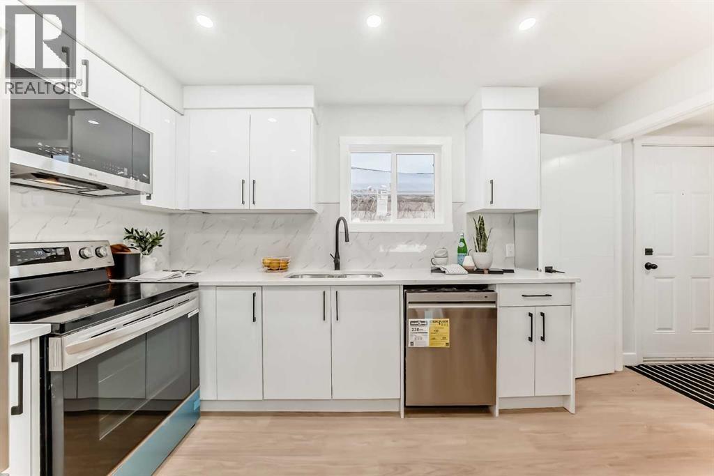 902 35 Street SE, calgary, Alberta