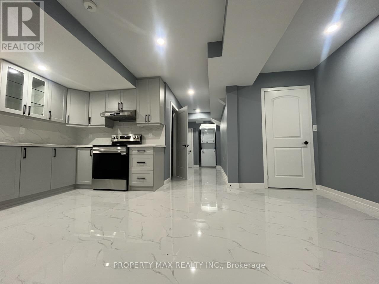 Walkout-Bsmt - 928 Rexton Drive, Oshawa (Kedron), Ontario  L1H 8L7 - Photo 8 - E12693804